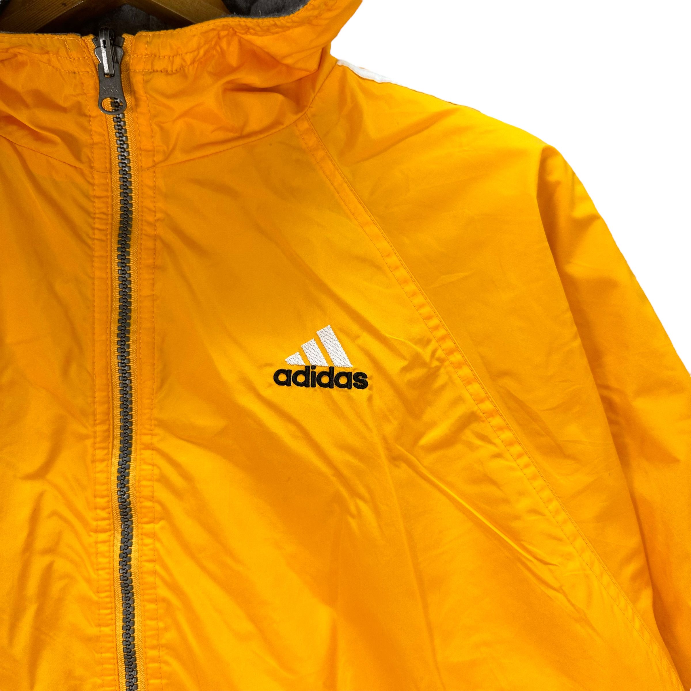 Adidas ADIDAS EMBROIDERY BIG LOGO REVERSIBLE HOODIE JACKET 8607-017 Size US XL / EU 56 / 4 - 3 Thumbnail