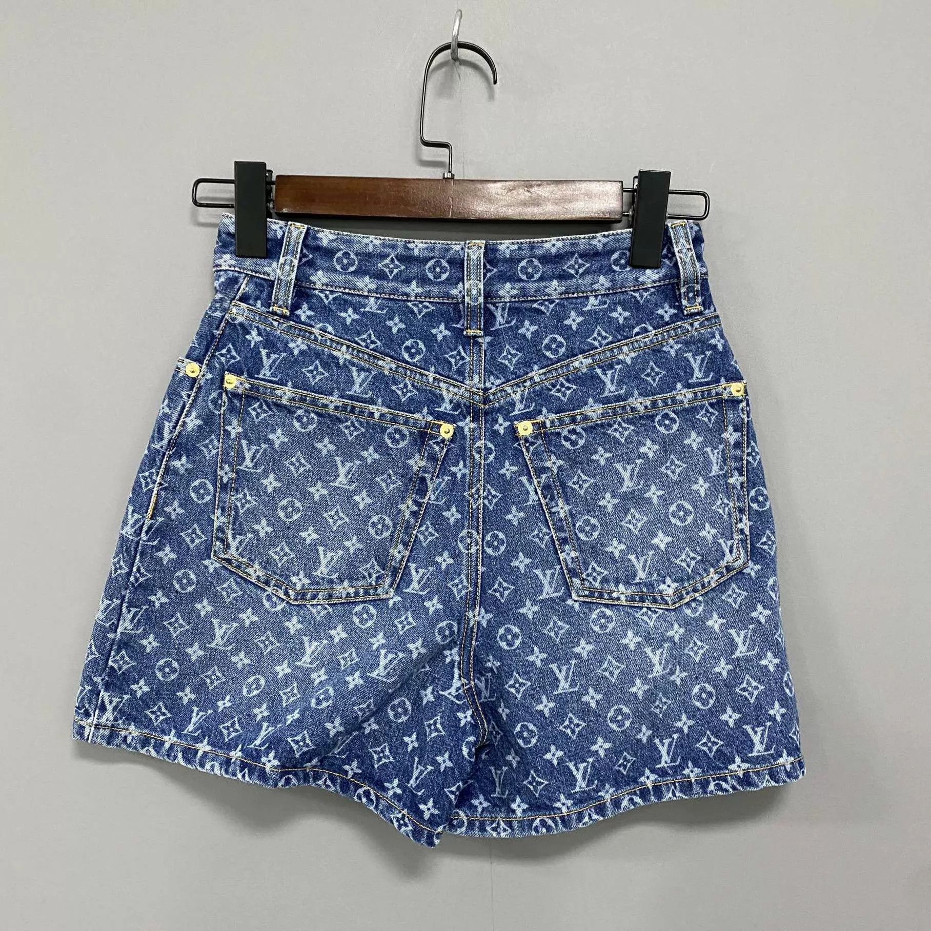 Louis Vuitton LV 25ss Monogram Print Denim Short 99new 34 Size 25" / US 0 / IT 36 - 1 Thumbnail