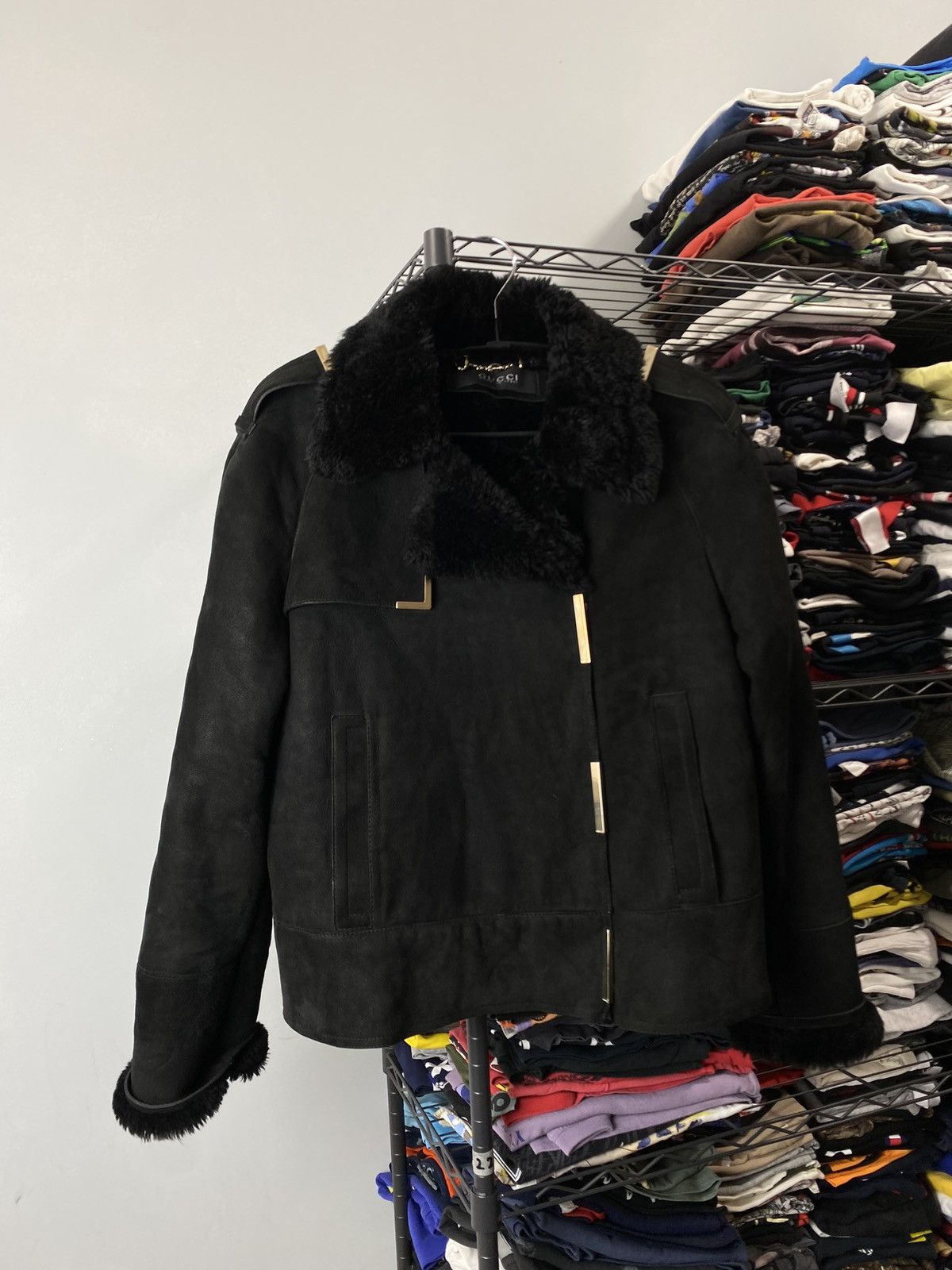 Gucci Rare! Vintage Gucci Suede Leather Jacket Fur Shearling Size M / US 6-8 / IT 42-44 - 2 Thumbnail