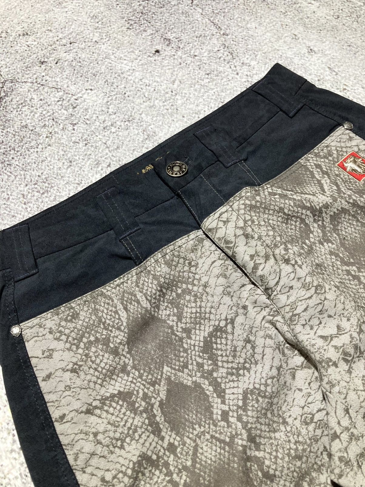 Japanese Brand 2000s BlackYak Snake Skin Pattern Nylon Outdoor Pants Size US 27 - 9 Thumbnail