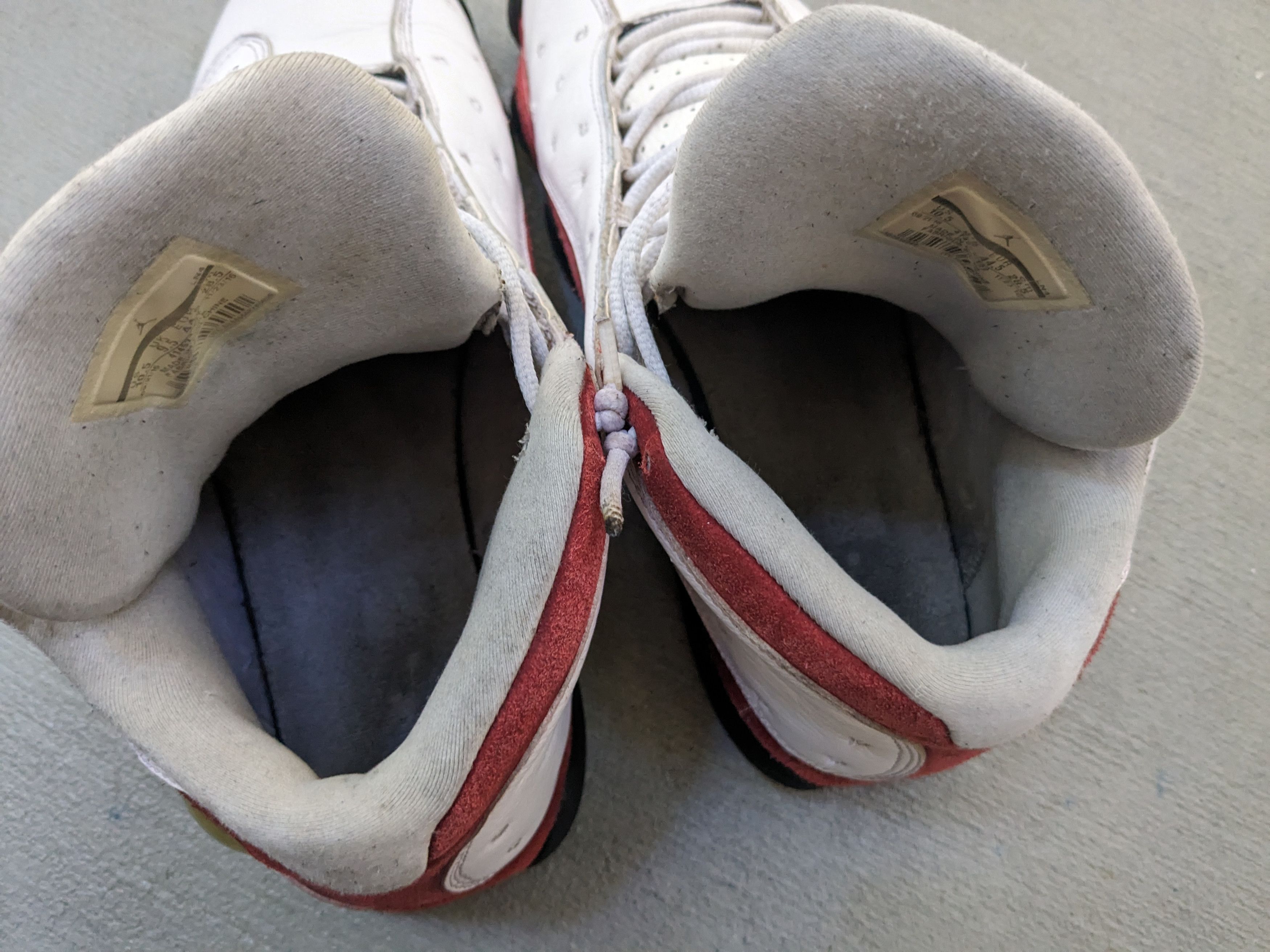 Jordan Brand Nike Air Jordan 13 Cherry Size 10.5 Chicago 414571-122 Size US 10.5 / EU 43-44 - 11 Thumbnail