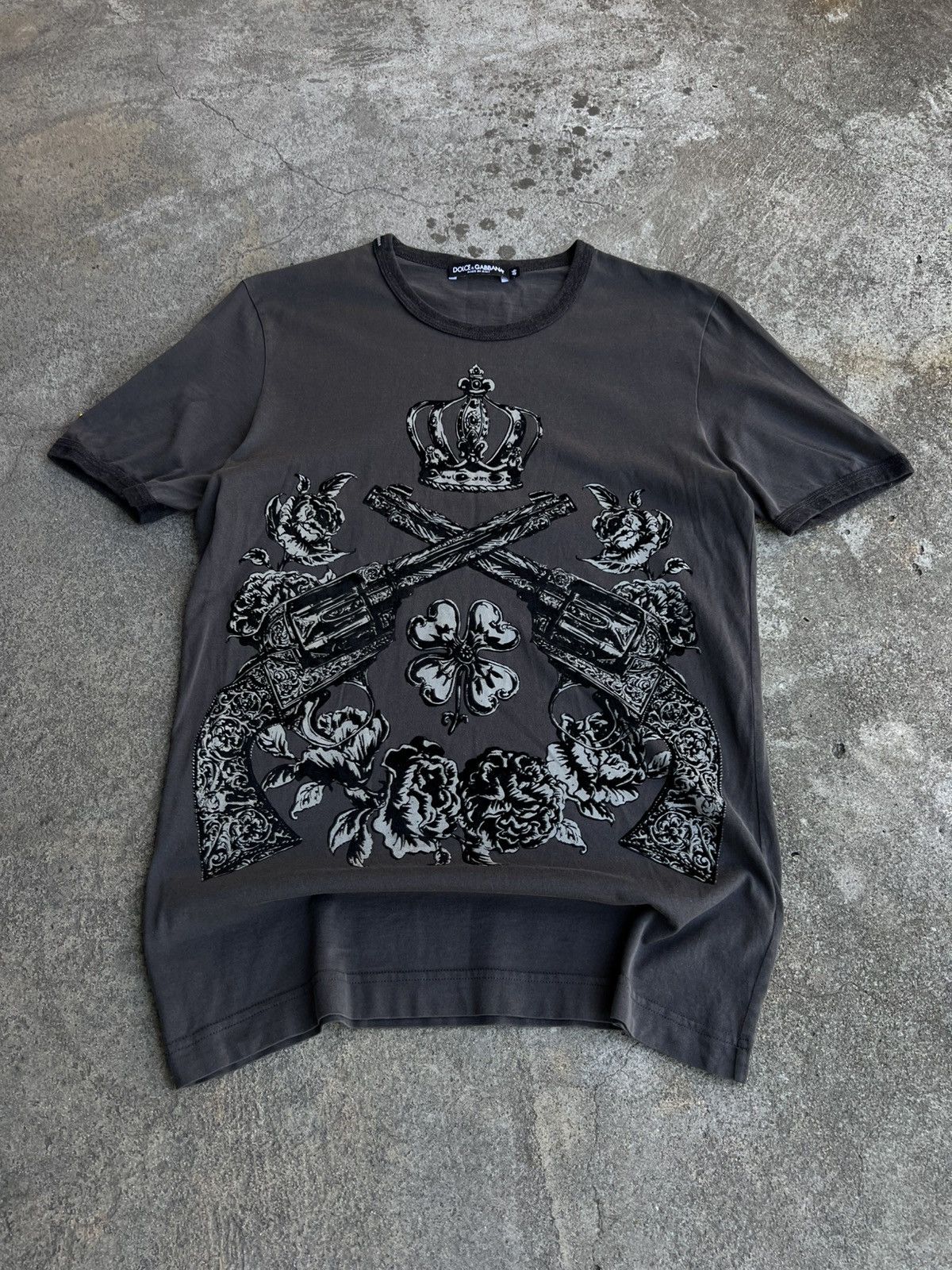 Dolce & Gabbana Dolce & Gabbana BigLogo Tshirt Guns Roses Crown Velvet Print Size US S / EU 44-46 / 1 - 1 Thumbnail