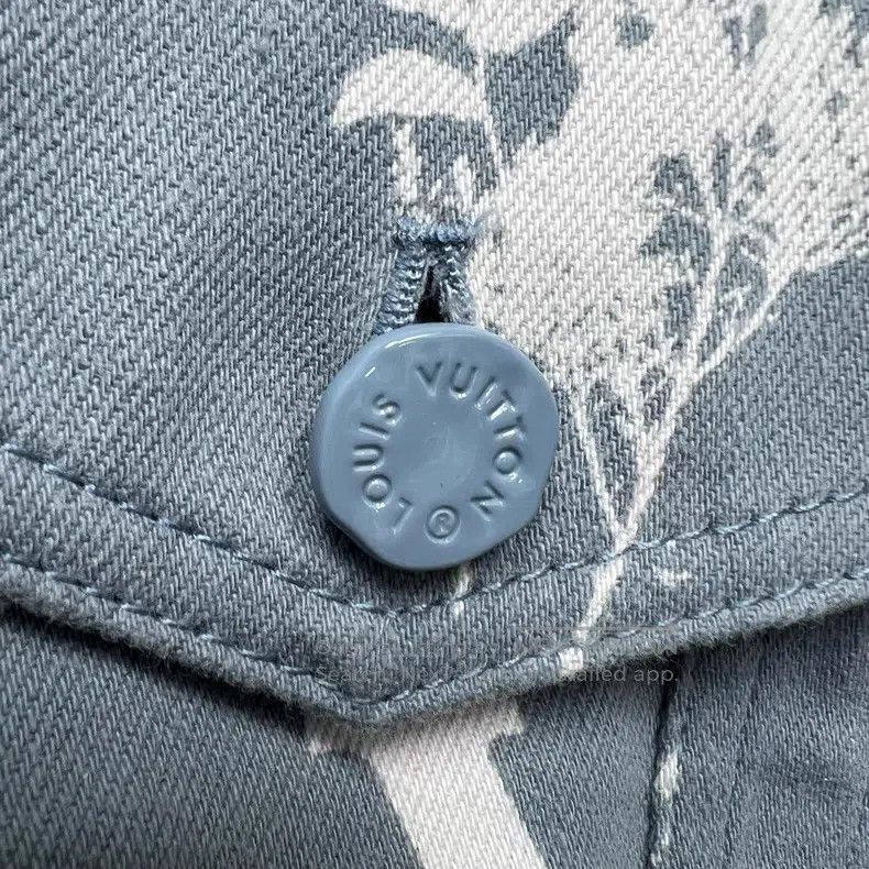 Louis Vuitton Louis Vuitton Deciduous wheat-ear printed denim jacket Size US M / EU 48-50 / 2 - 4 Thumbnail