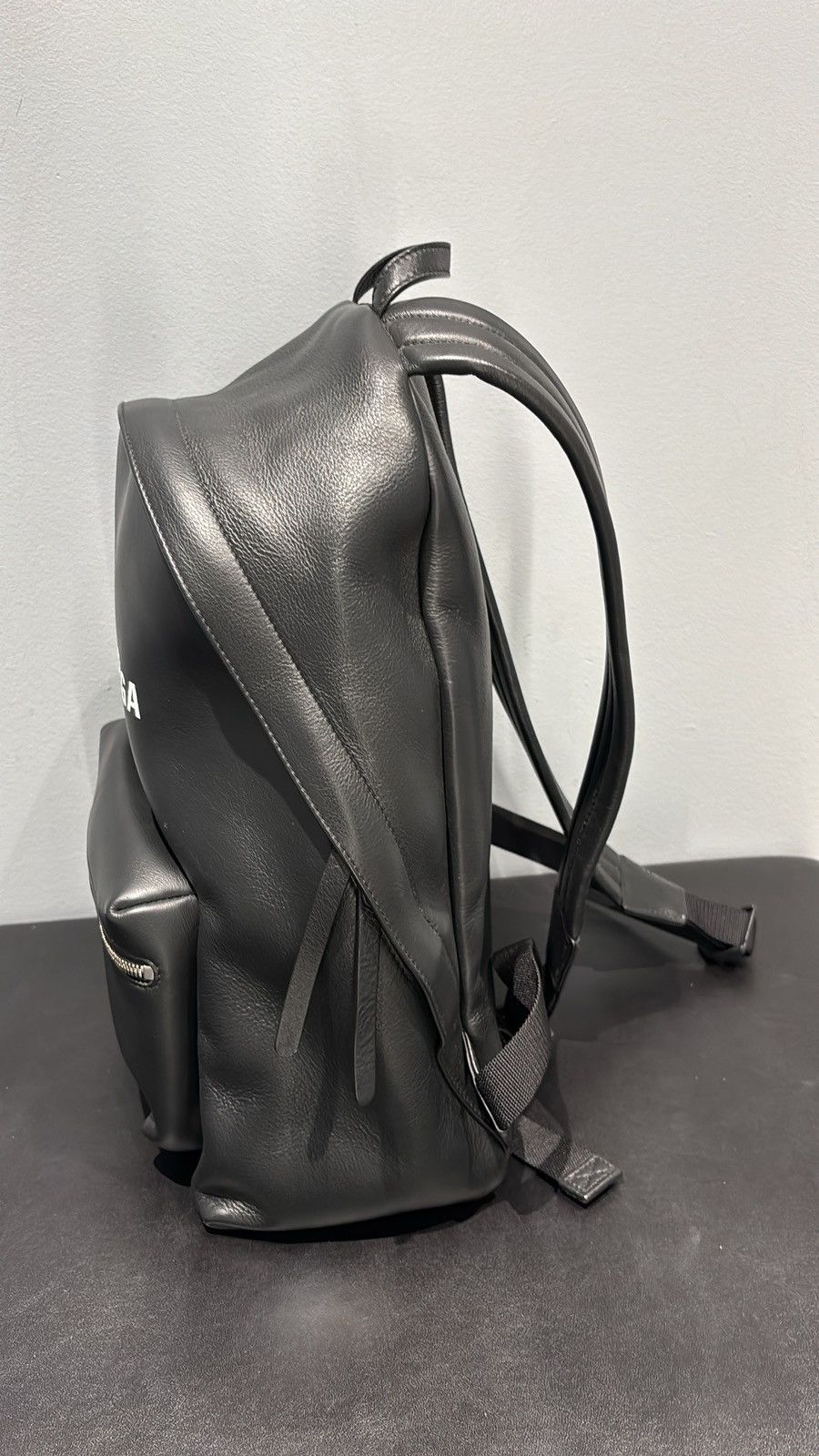 Balenciaga o1tr1nto0426 Size: OS / Everyday Backpack in Black Size ONE SIZE - 4 Thumbnail