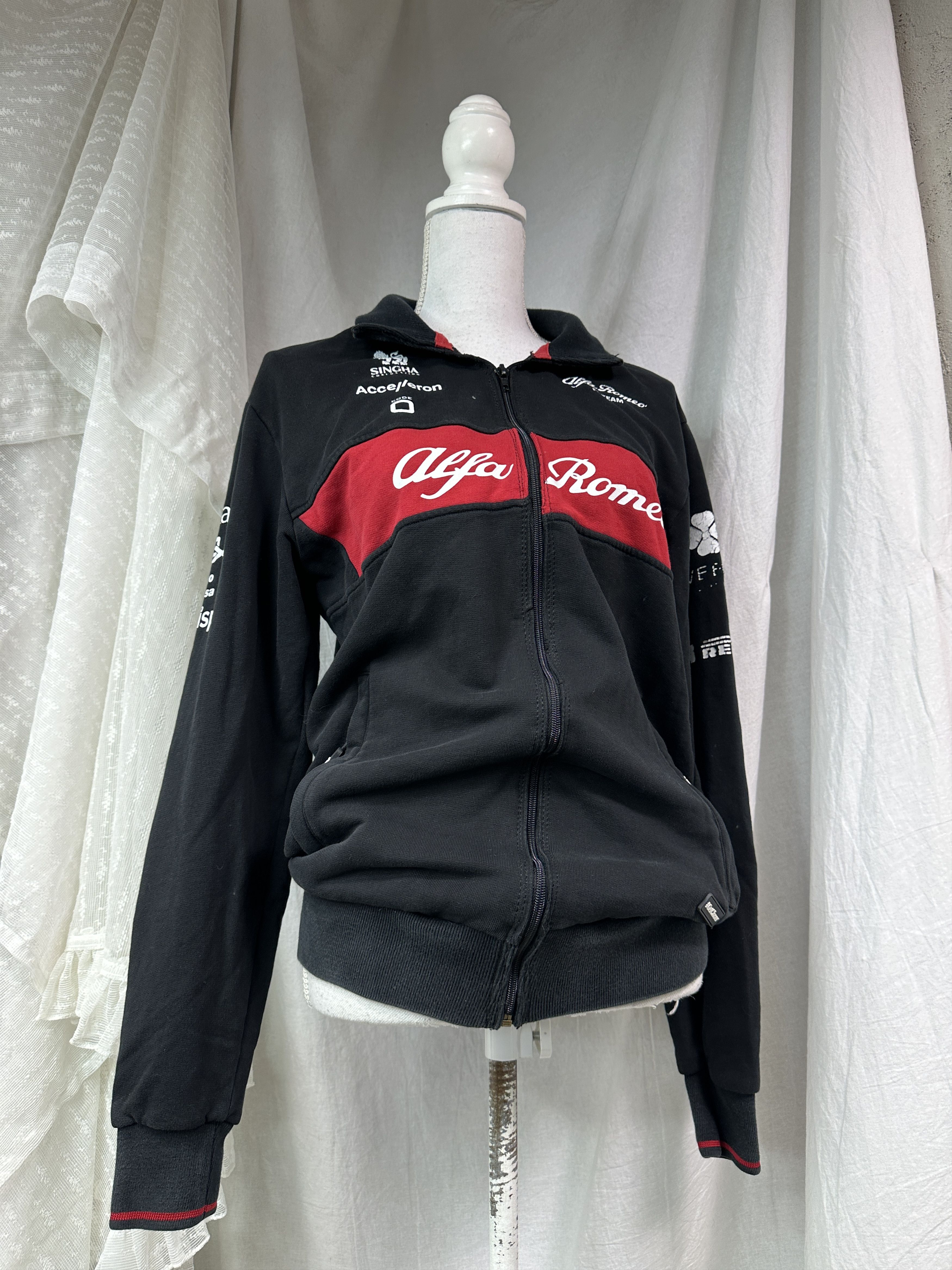 Vintage Vintage Moto Sporty Alfa Romeo F1 Racing Zip Hoodie Y2K Size US M / EU 48-50 / 2 - 1 Thumbnail