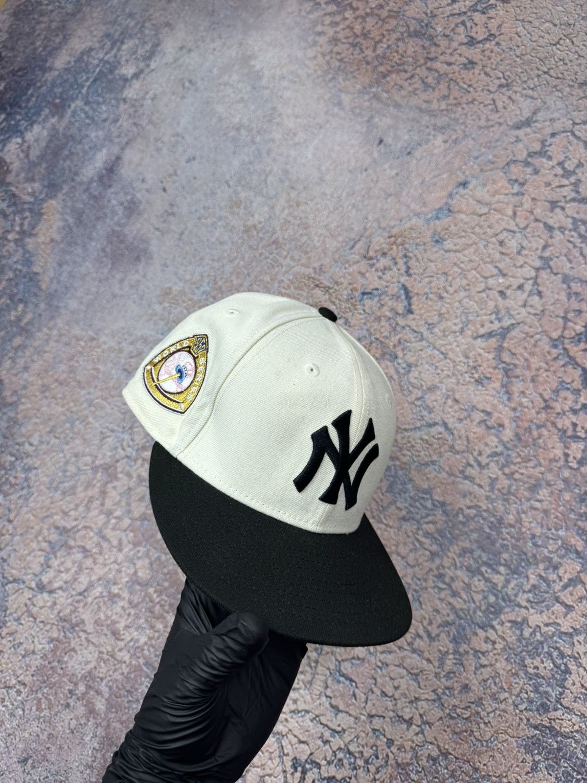 New Era New York Yankees World Series Fitted 59Fifty HatClub 6 7/8 Size ONE SIZE - 1 Thumbnail