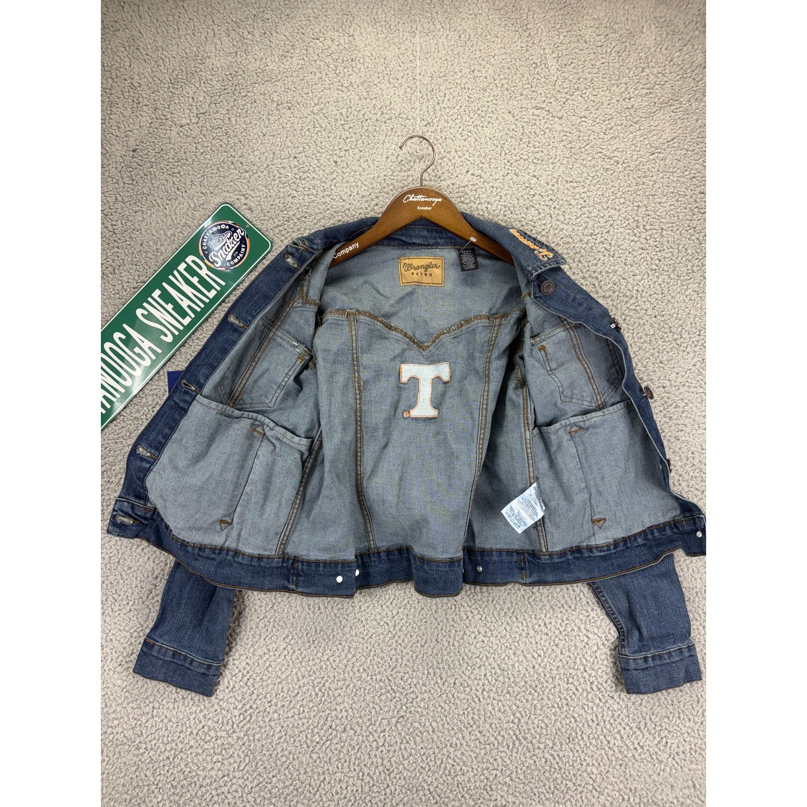 Wrangler Wrangler Tennessee Volunteers Football Jean Jacket Womens S Size S / US 4 / IT 40 - 8 Thumbnail