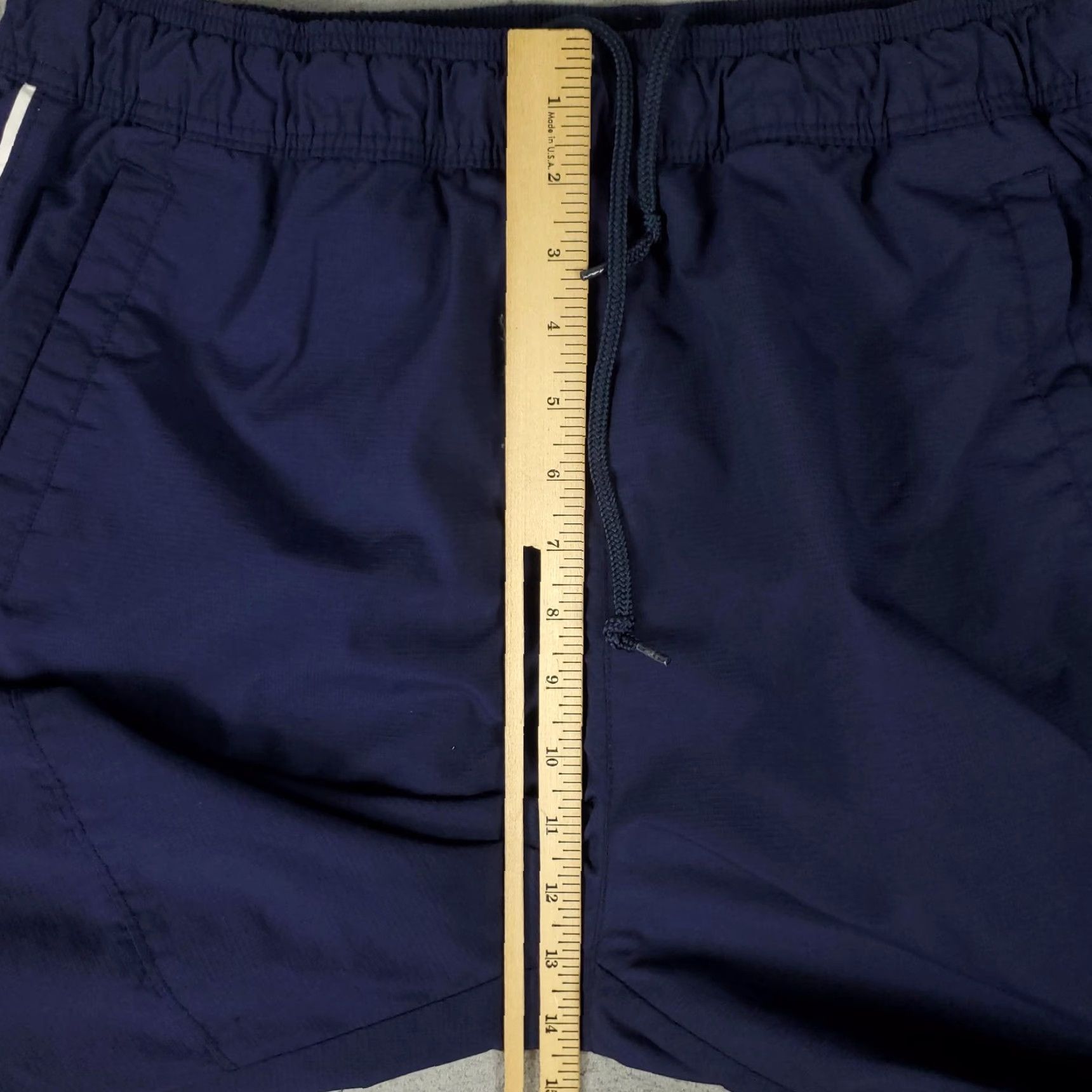 Nike VINTAGE Nike Pants Mens 2XL Navy Blue Nylon Windbreaker Athletic Logo Size US 39 - 6 Thumbnail