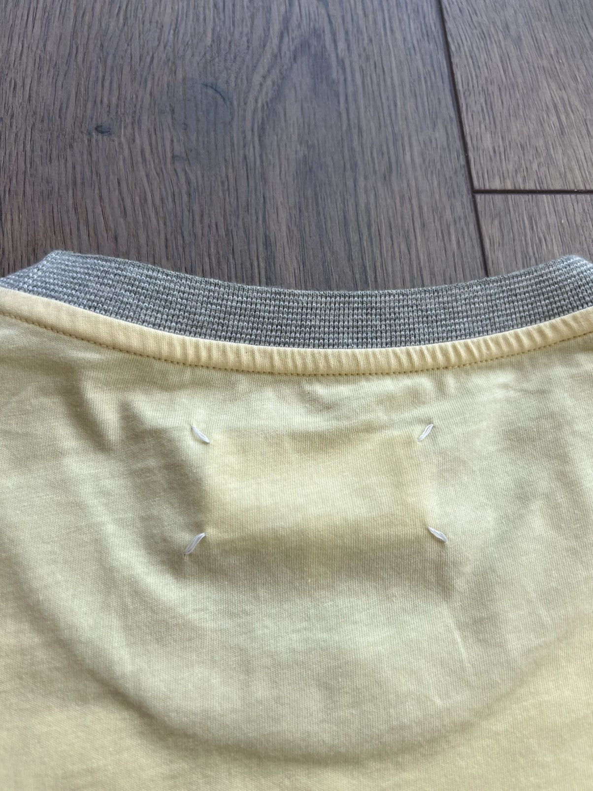 Maison Margiela Sample Maison Margiela Pale Yellow T-Shirt Size US L / EU 52-54 / 3 - 7 Thumbnail