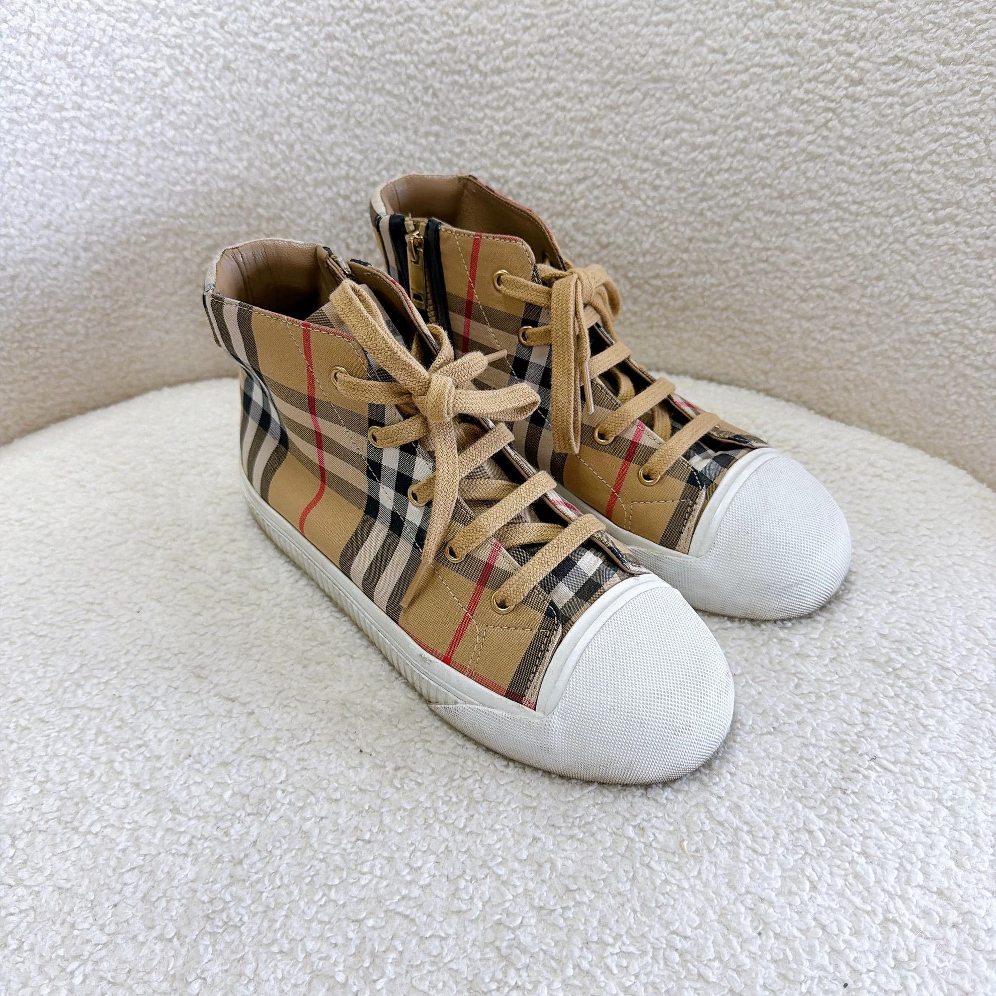 Burberry Burberry Horseferry Check Low Top Shoes Size 35 1514 Size US 4.5 / IT 34.5 - 2 Thumbnail