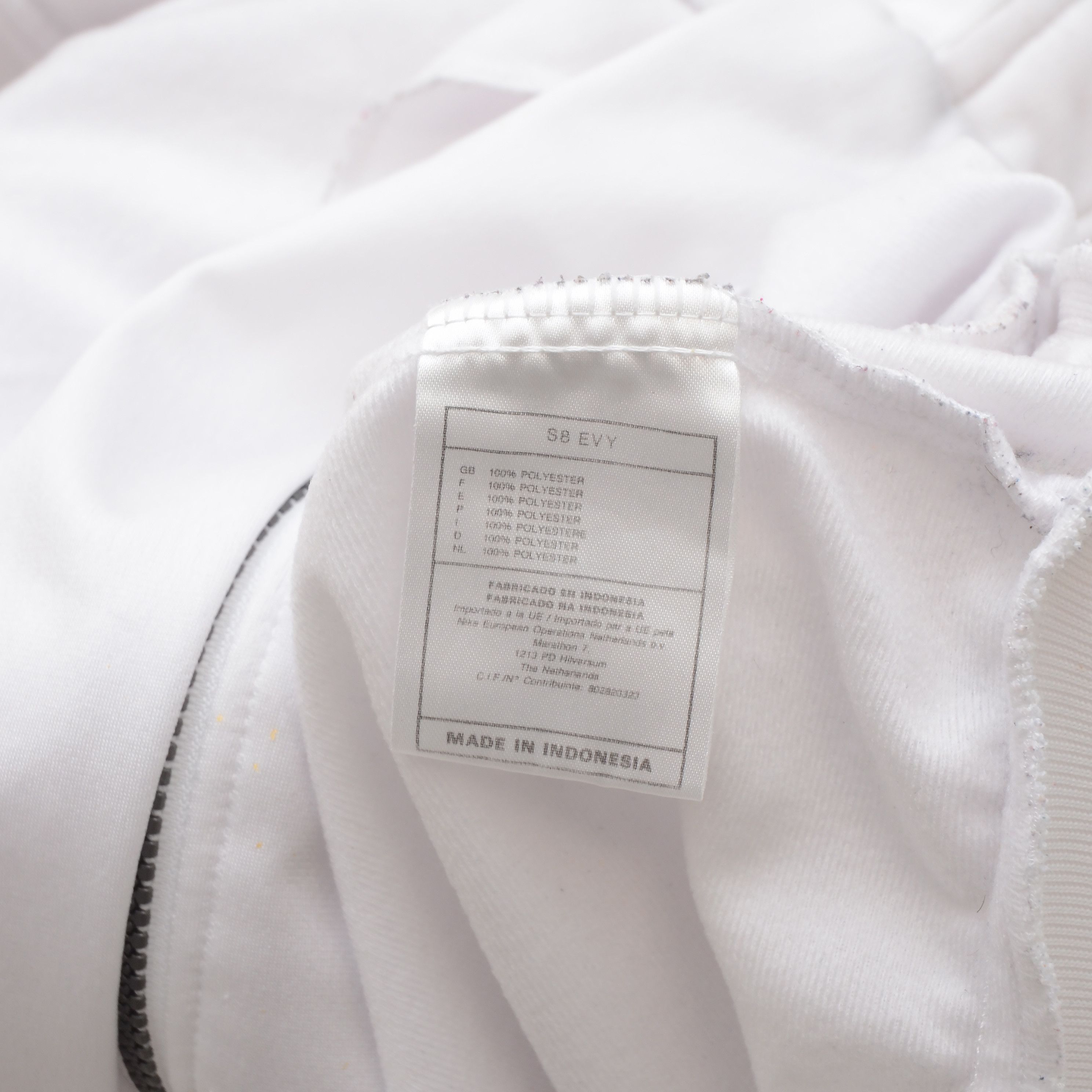 Nike Vintage Nike 90s Y2K Track Jacket XL White Big Logo Retro Size US XL / EU 56 / 4 - 19 Thumbnail