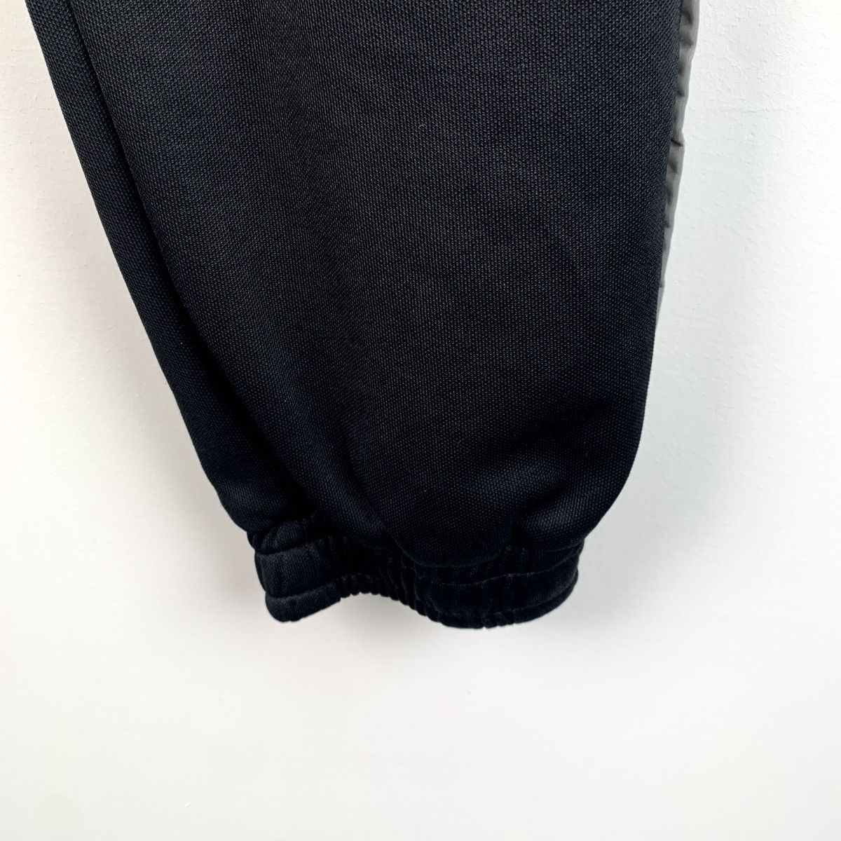 Gucci Gucci Black Side Logo Jacquard Cuffed Sports Pants K26WX Size US 30 / EU 46 - 5 Thumbnail
