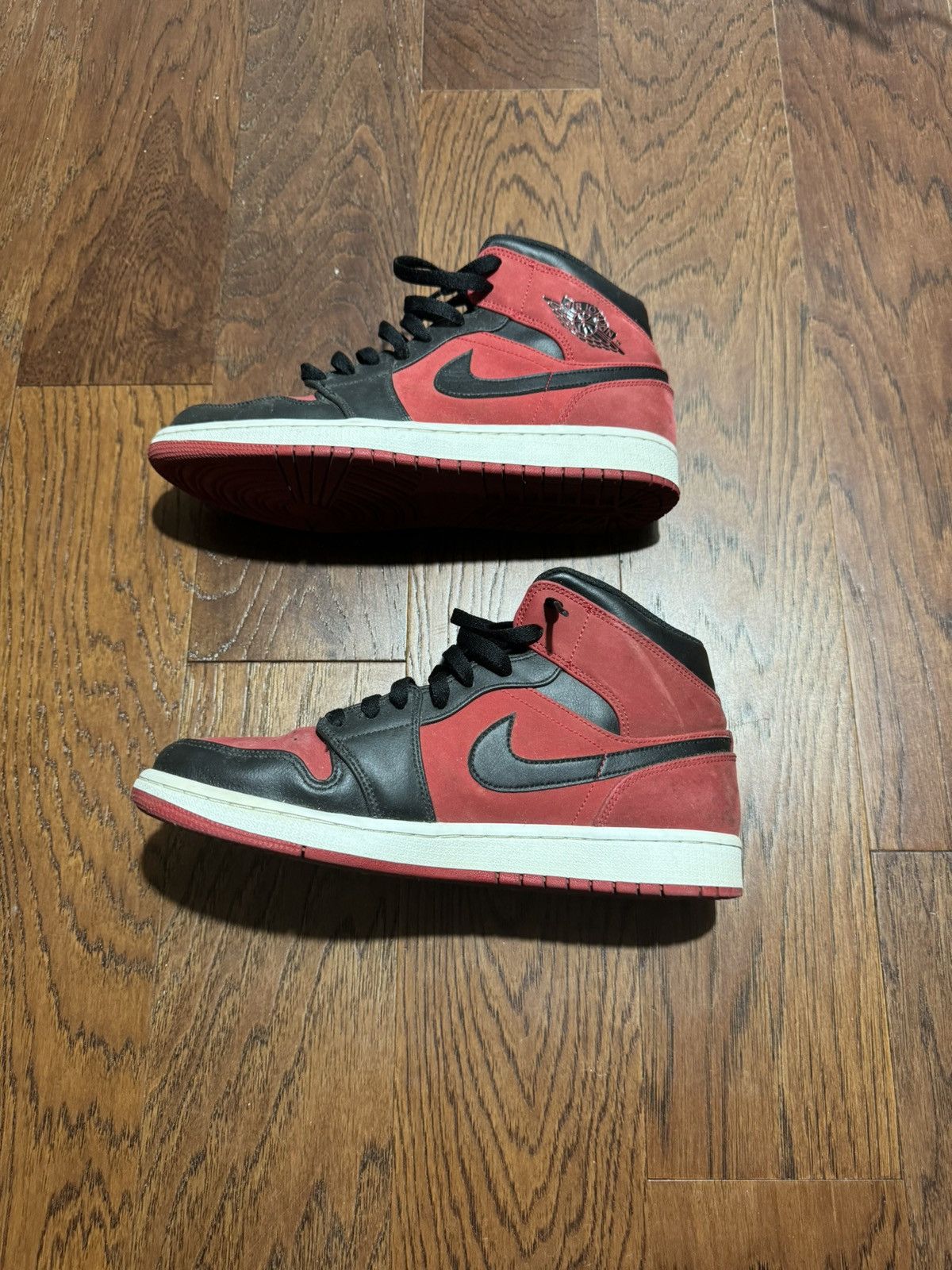 Jordan Brand × Nike Jordan 1 gym red mid top Size US 10 / EU 43 - 5 Thumbnail