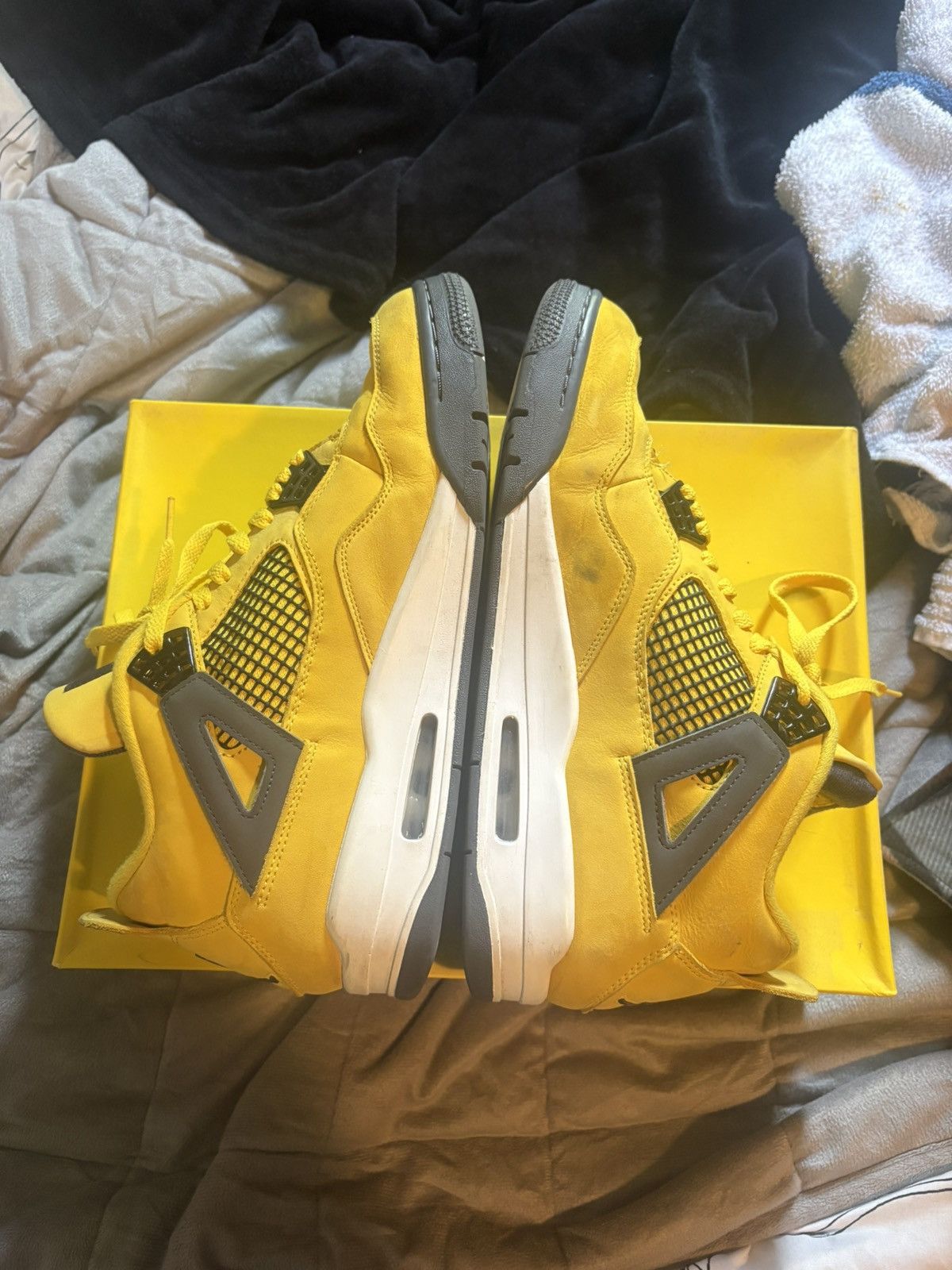 Jordan Brand Jordan 4 lightning Size US 11.5 / EU 44-45 - 3 Thumbnail