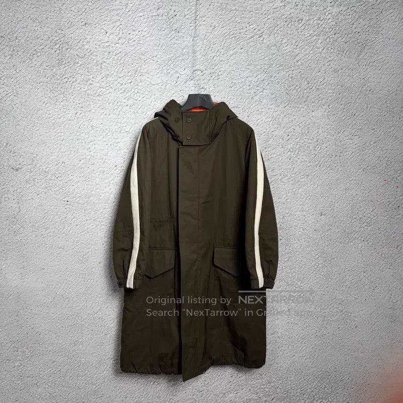 Fendi Fendi Solid Color Windbreaker Long Coat, Lined with Orange Size US S / EU 44-46 / 1 - 1 Thumbnail