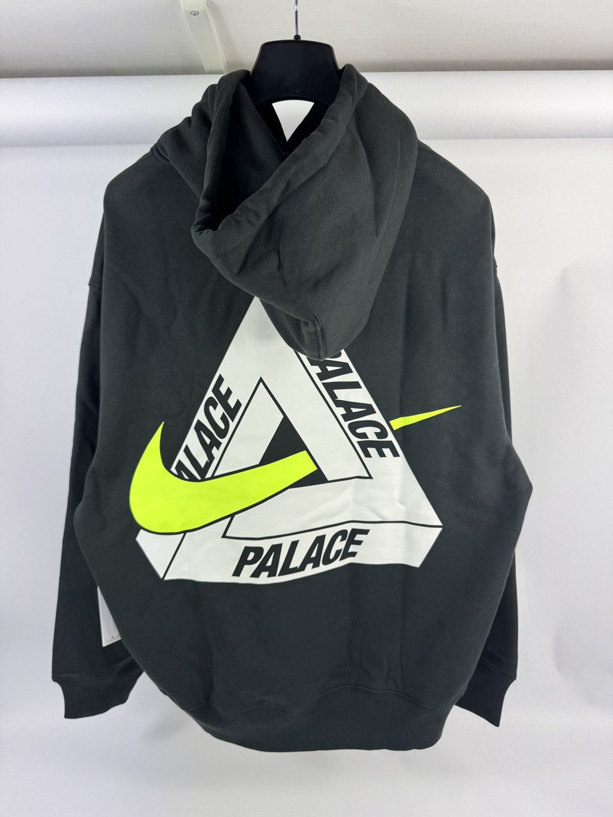 Palace LOGO PRINT HOODIE Size US L / EU 52-54 / 3 - 1 Thumbnail