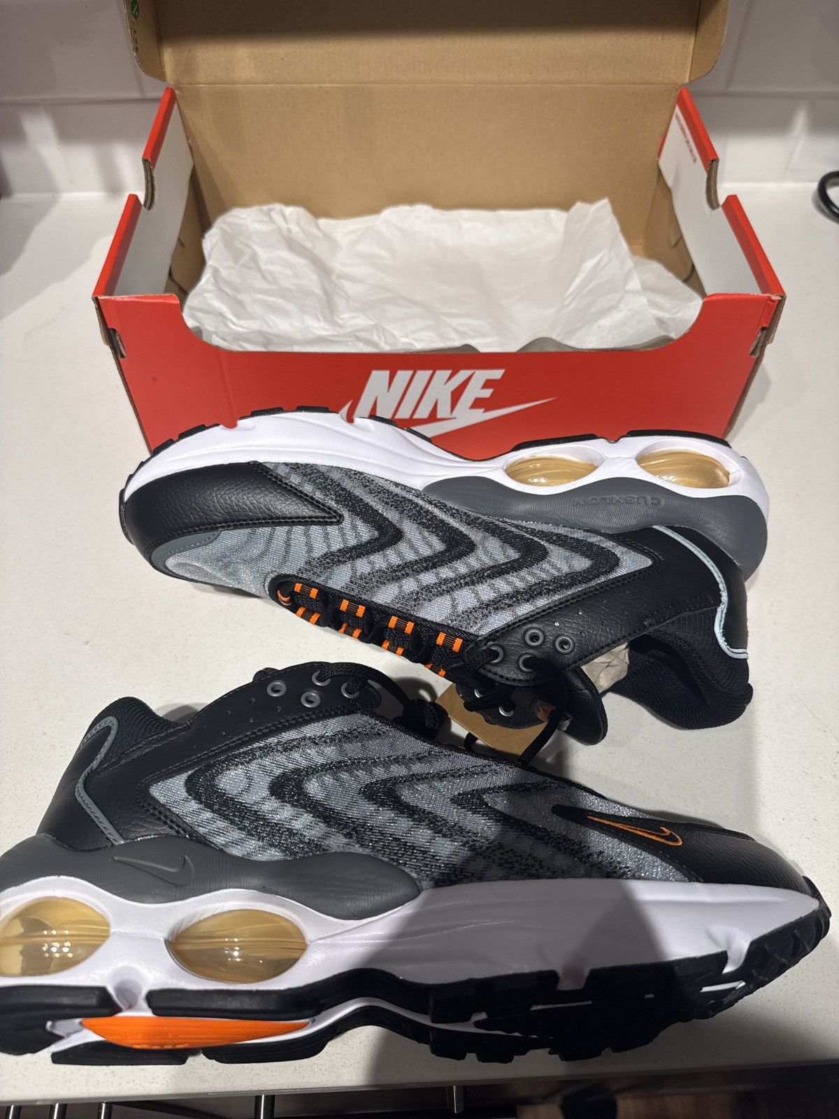 Nike Nike Air Max TW NN Size US 11 / EU 44 - 1 Thumbnail
