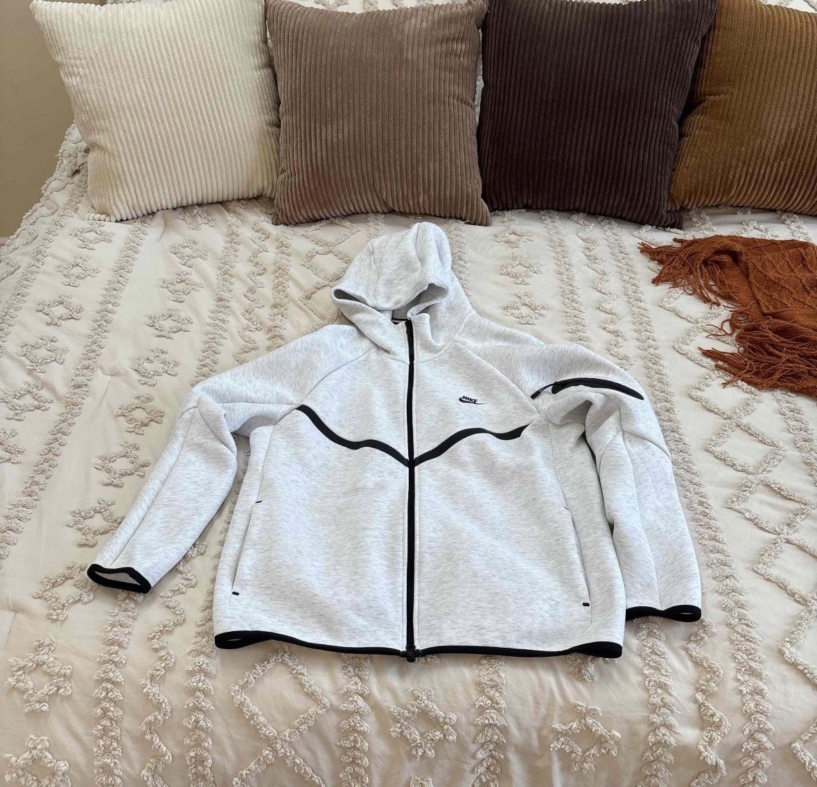 Nike Nike Men's Tech Fleece 'Birch Heather/Black' Size US L / EU 52-54 / 3 - 1 Thumbnail