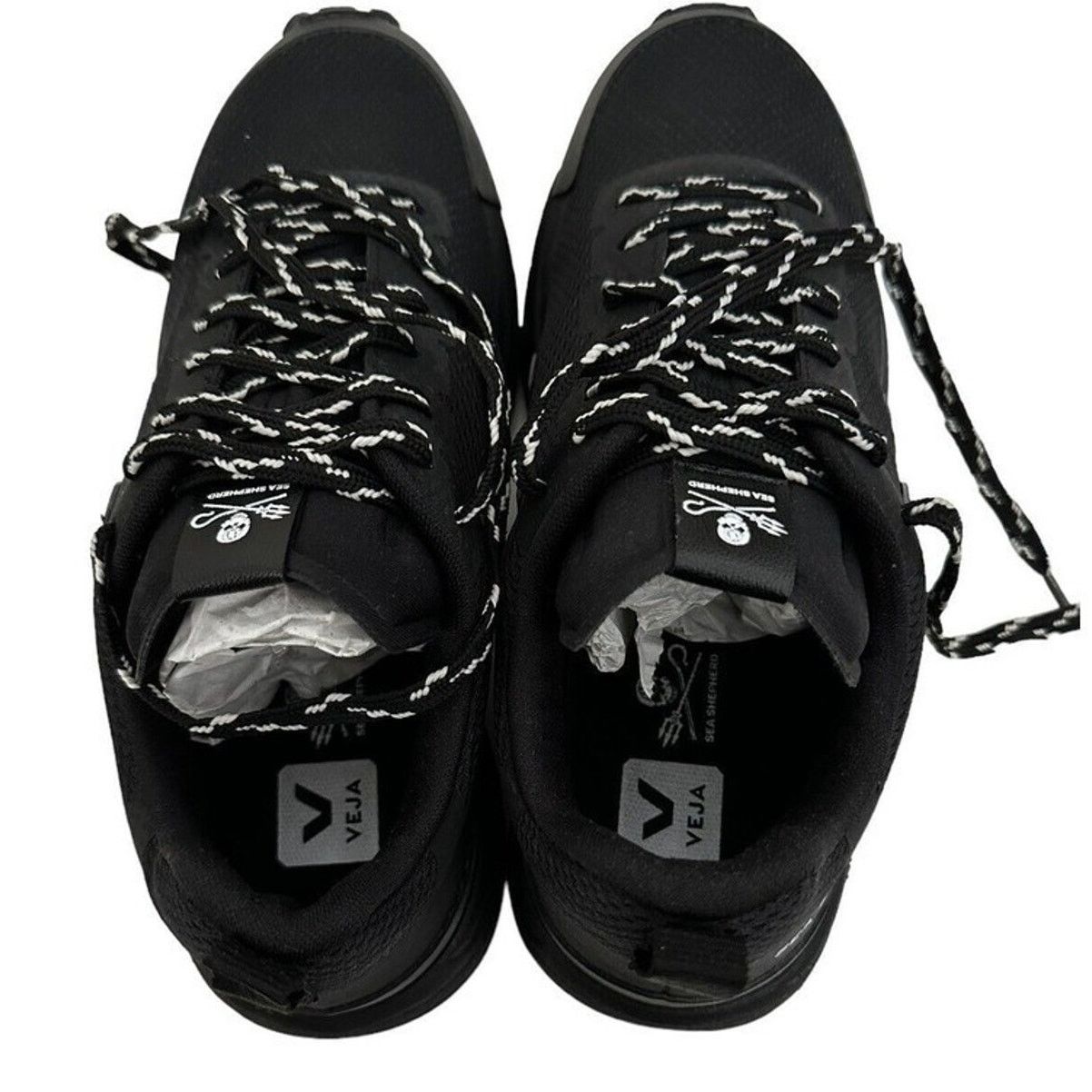 Veja Veja × Sea Shepherd Sneaker 22A Black Size 9 Women Size US 9 / IT 39 - 4 Thumbnail