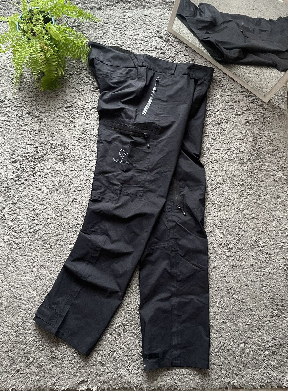 Norrona Norrøna Pants Gorpcore Outdoor Gore-Tex Logo Rare Streetwear Size US 38 / EU 54 - 3 Thumbnail