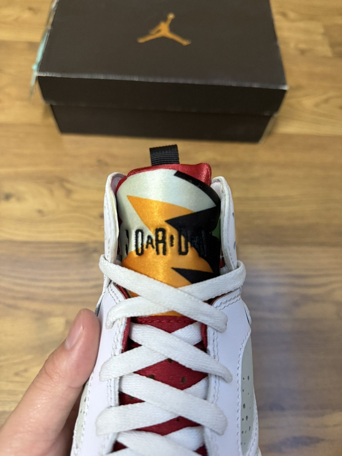 Jordan Brand Air Jordan 7 “Hare” Size 5.5y Size US 5.5 / EU 38 - 5 Thumbnail
