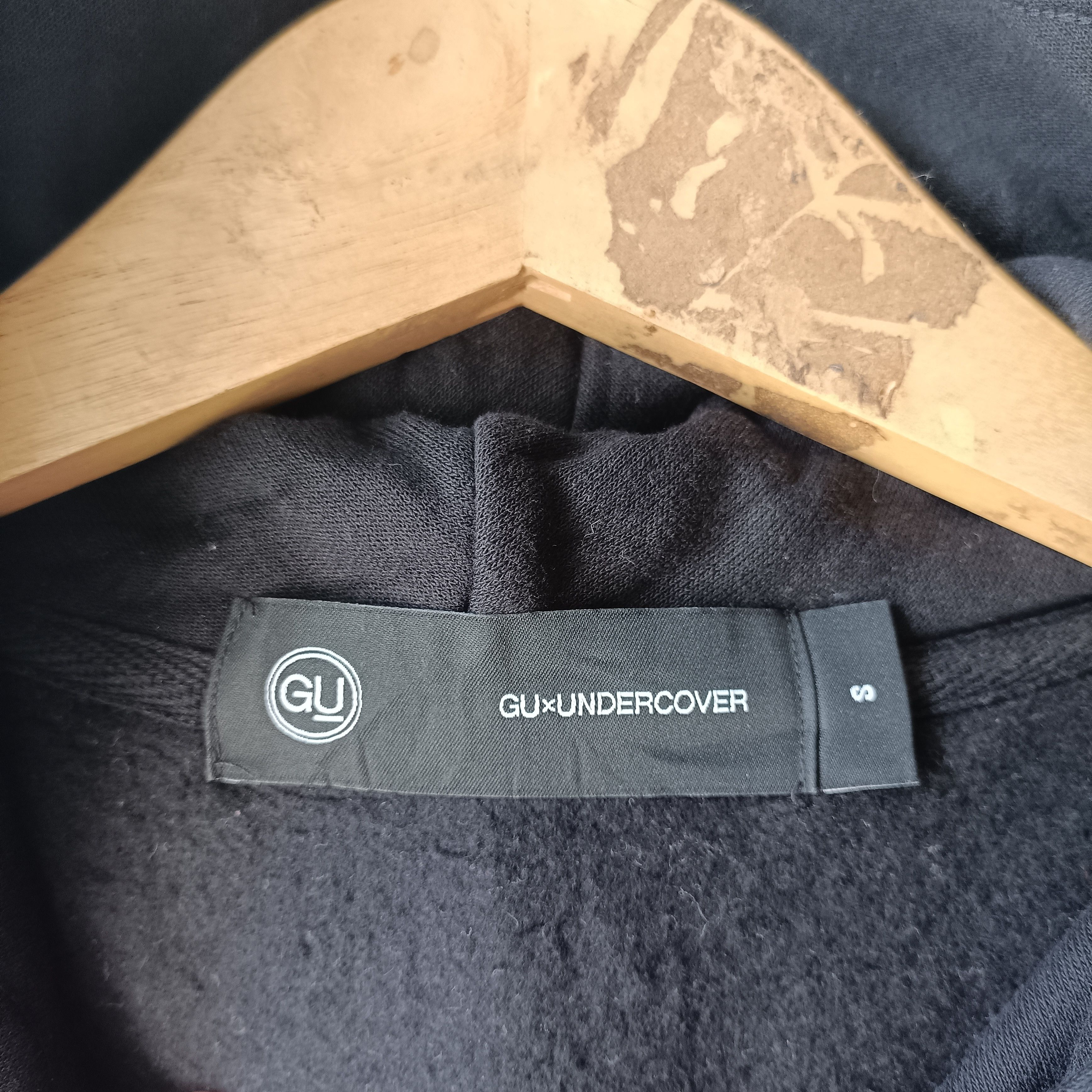 GU × Undercover Gu X Undercover Japan Black Hoodie Size S / US 4 / IT 40 - 7 Thumbnail