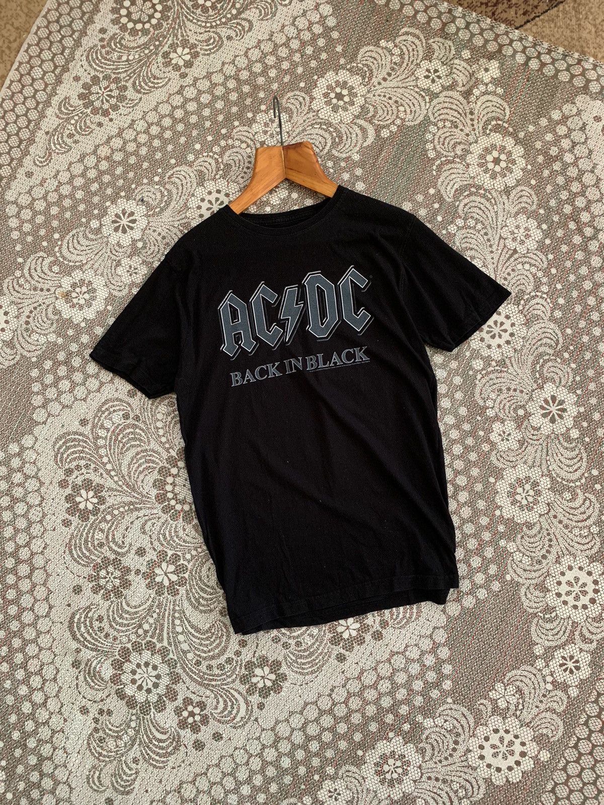 Band Tees T-shirt AC/DC back in black Size US M / EU 48-50 / 2 - 2 Thumbnail