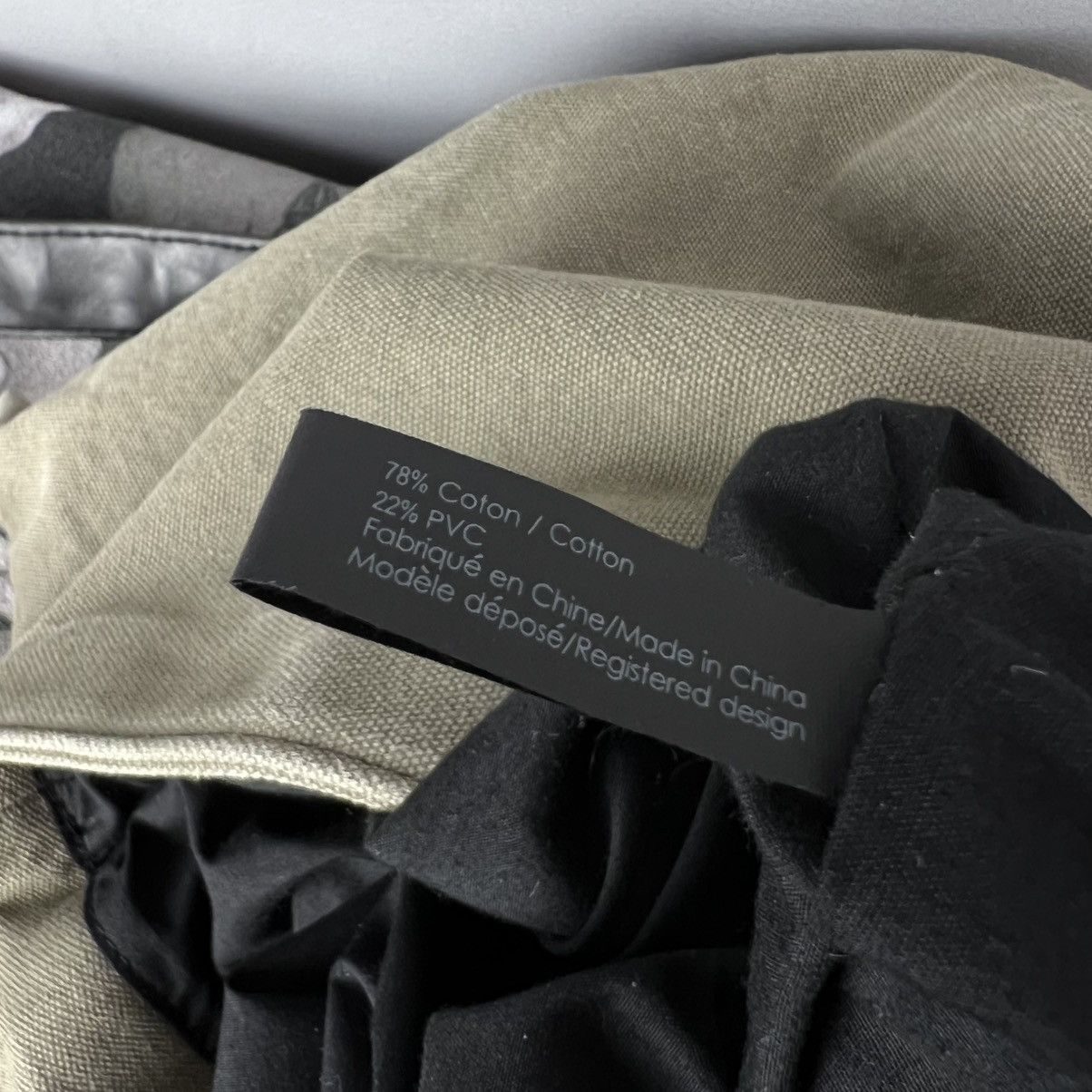 Designer × Emporio Armani Emporio Armani Shoulder Bag Khaki Canvas Parfumés Line Size ONE SIZE - 7 Thumbnail