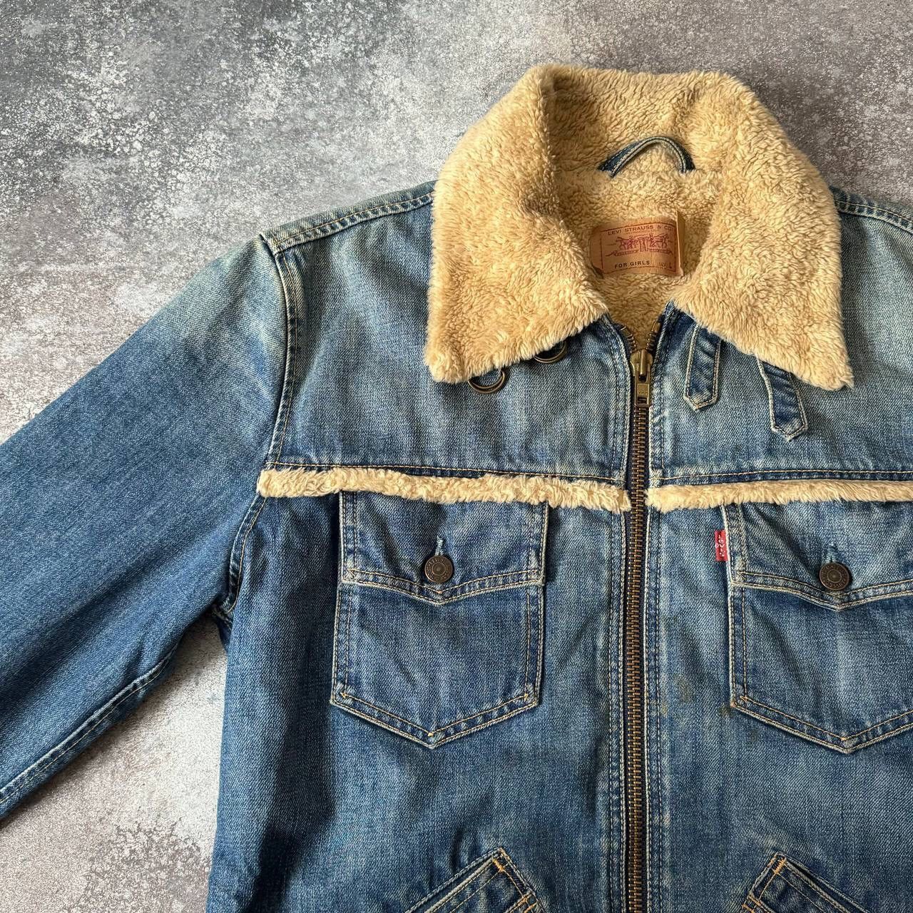 Levi's Vintage Clothing Levi’s Vintage Trucker Sherpa Washed Denim Jacket Size L / US 10 / IT 46 - 2 Thumbnail