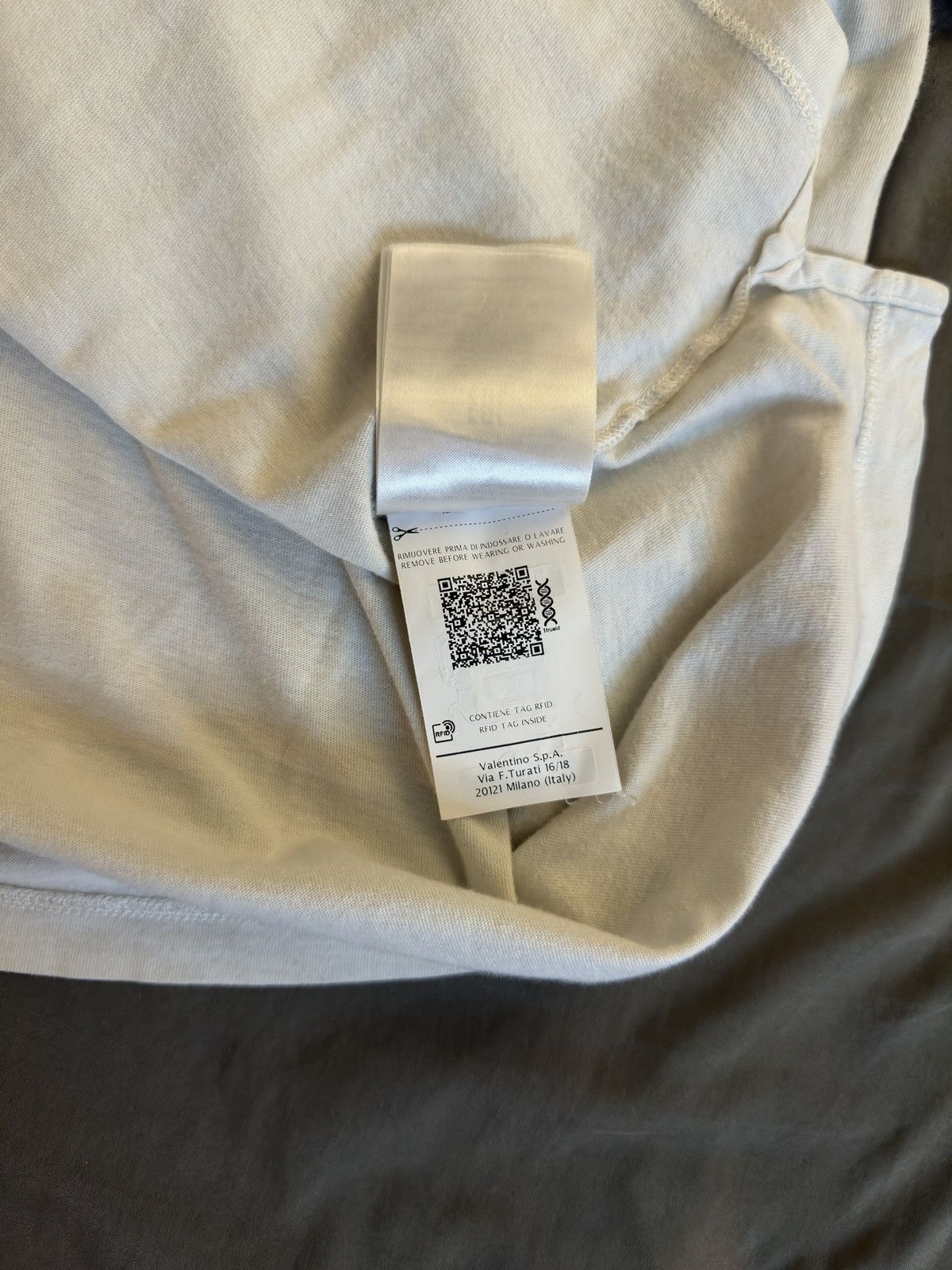 Undercover × Valentino Undercover x Valentino V FACE UFO TEE Size US M / EU 48-50 / 2 - 5 Thumbnail