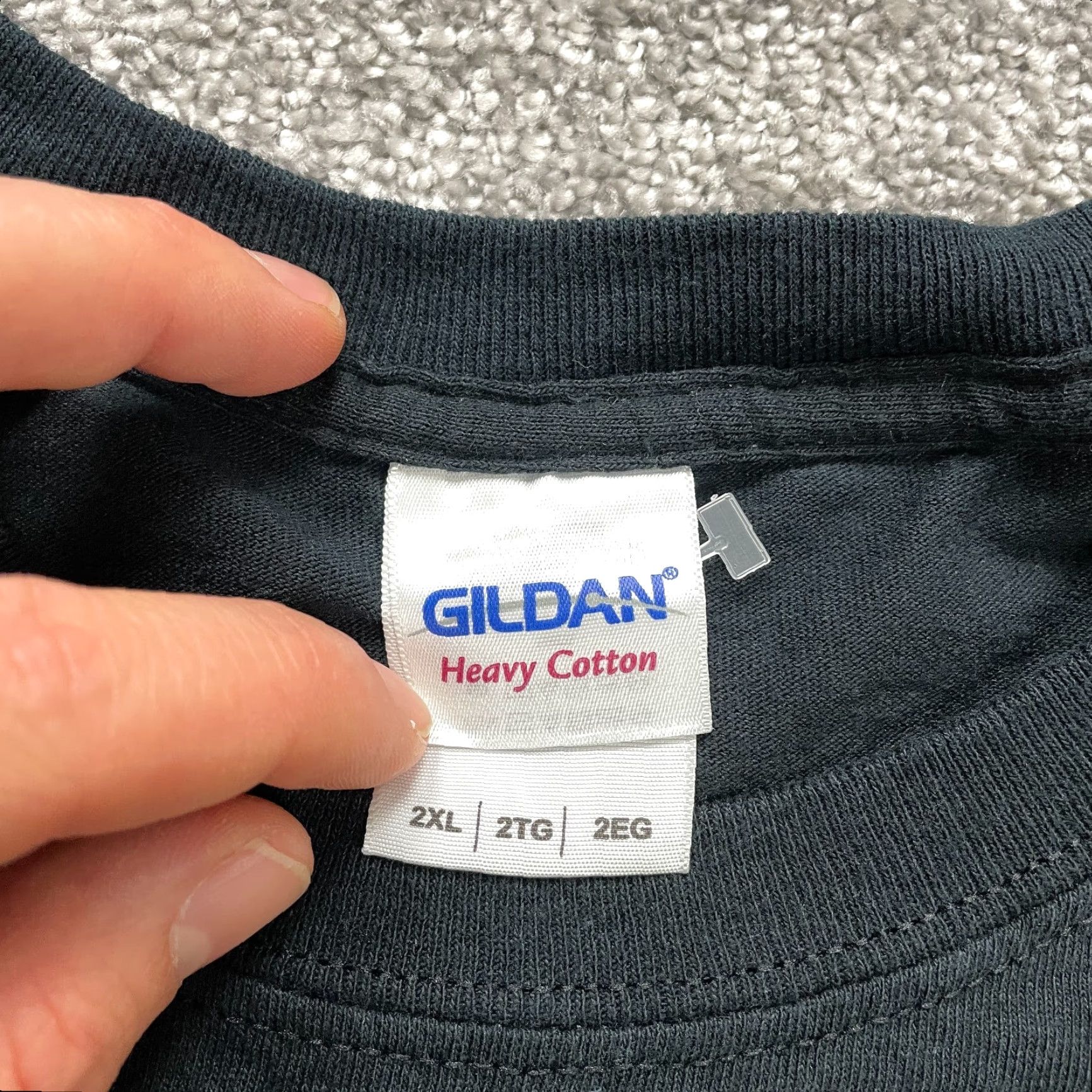 Gildan VINTAGE Gildan Heavy Cotton Shirt Mens 2XL Black Arm﻿our Spell Out Cotton Size US XXL / EU 58 / 5 - 4 Thumbnail