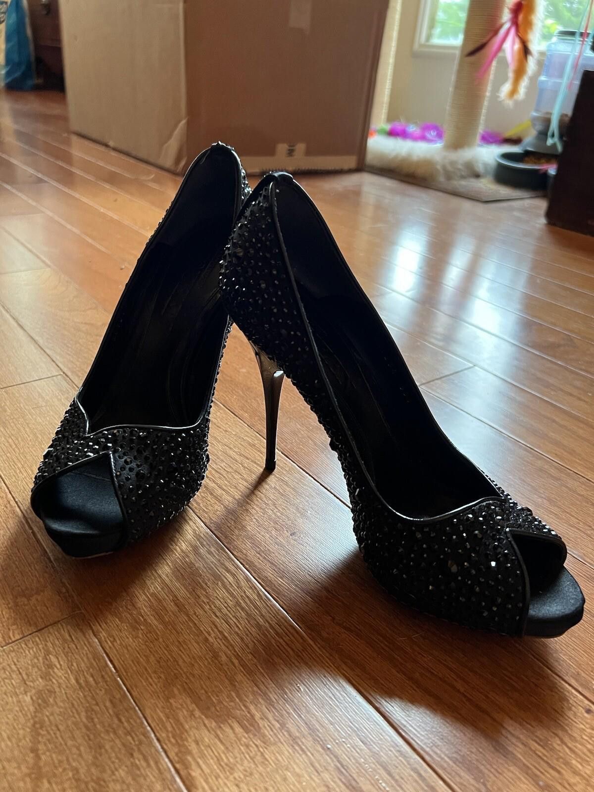 Alexander McQueen Alexander McQueen 38.5 Black Crystal Pumps High Heels Size US 8.5 / IT 38.5 - 8 Thumbnail