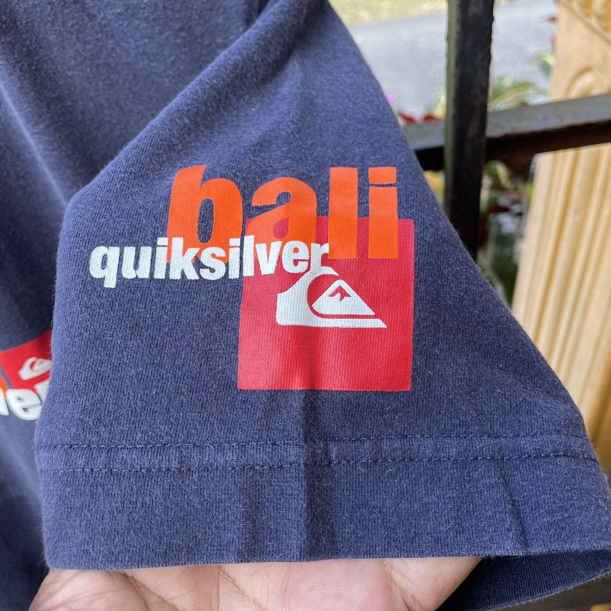 Quiksilver 🔥Vintage 00s Quiksilver BALI Big Spellout Surf Skate Tee Size US L / EU 52-54 / 3 - 7 Thumbnail