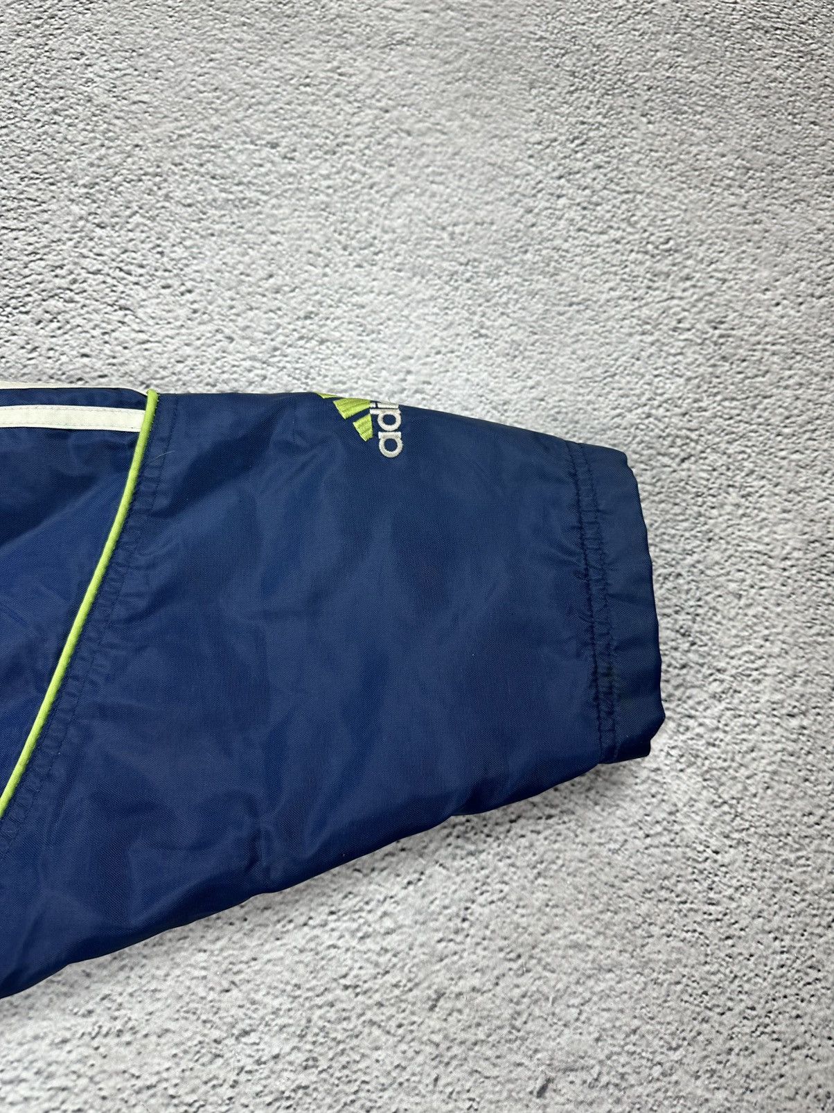 Adidas Vintage Adidas Down Puffer Jacket Striped Nylon Y2K Style Size US S / EU 44-46 / 1 - 19 Thumbnail