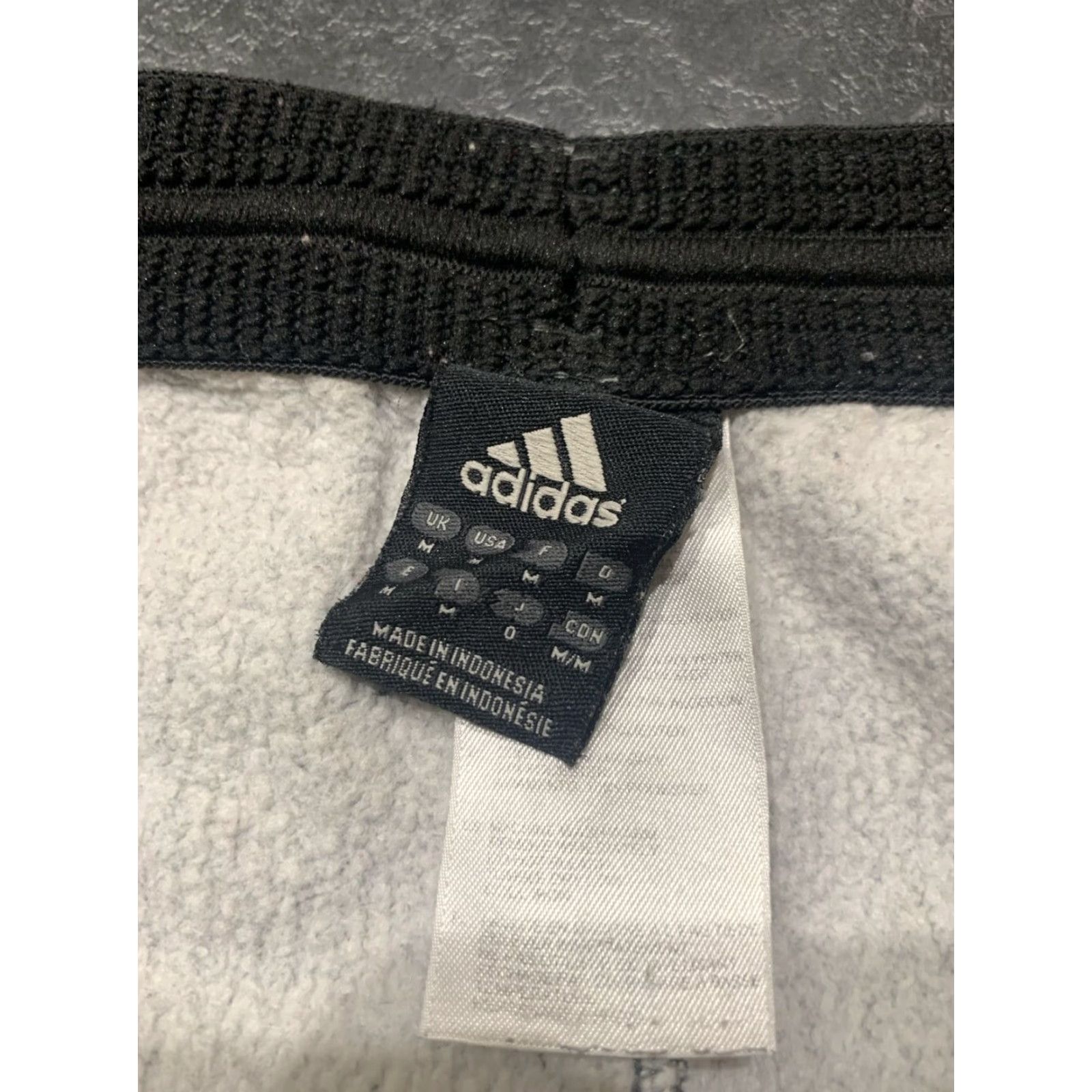 Adidas Adidas Men’s Gray Jogger Sweatpants Tapered Fit Activewear Gym & Running 28 Inch Inseam Size US 31 - 7 Thumbnail