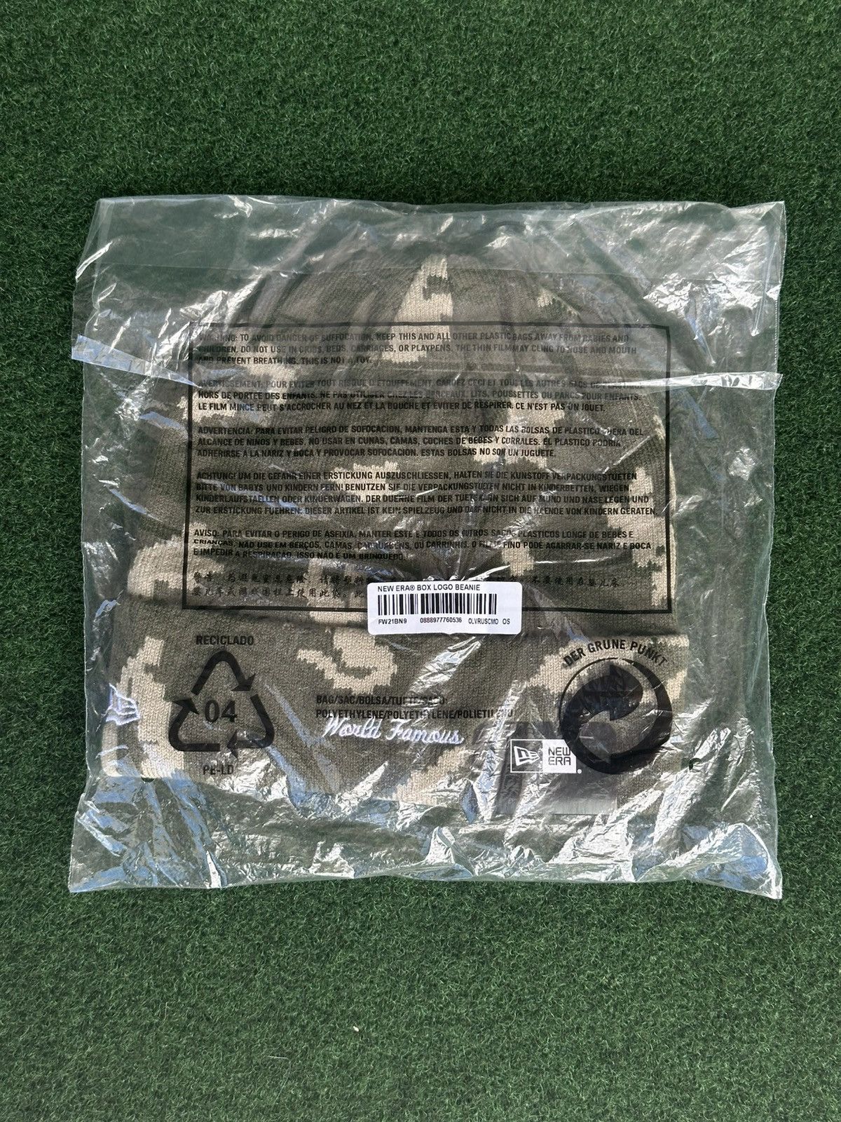 New Era × Supreme Olive Russian Camo Box Logo Beanie Size ONE SIZE - 5 Thumbnail