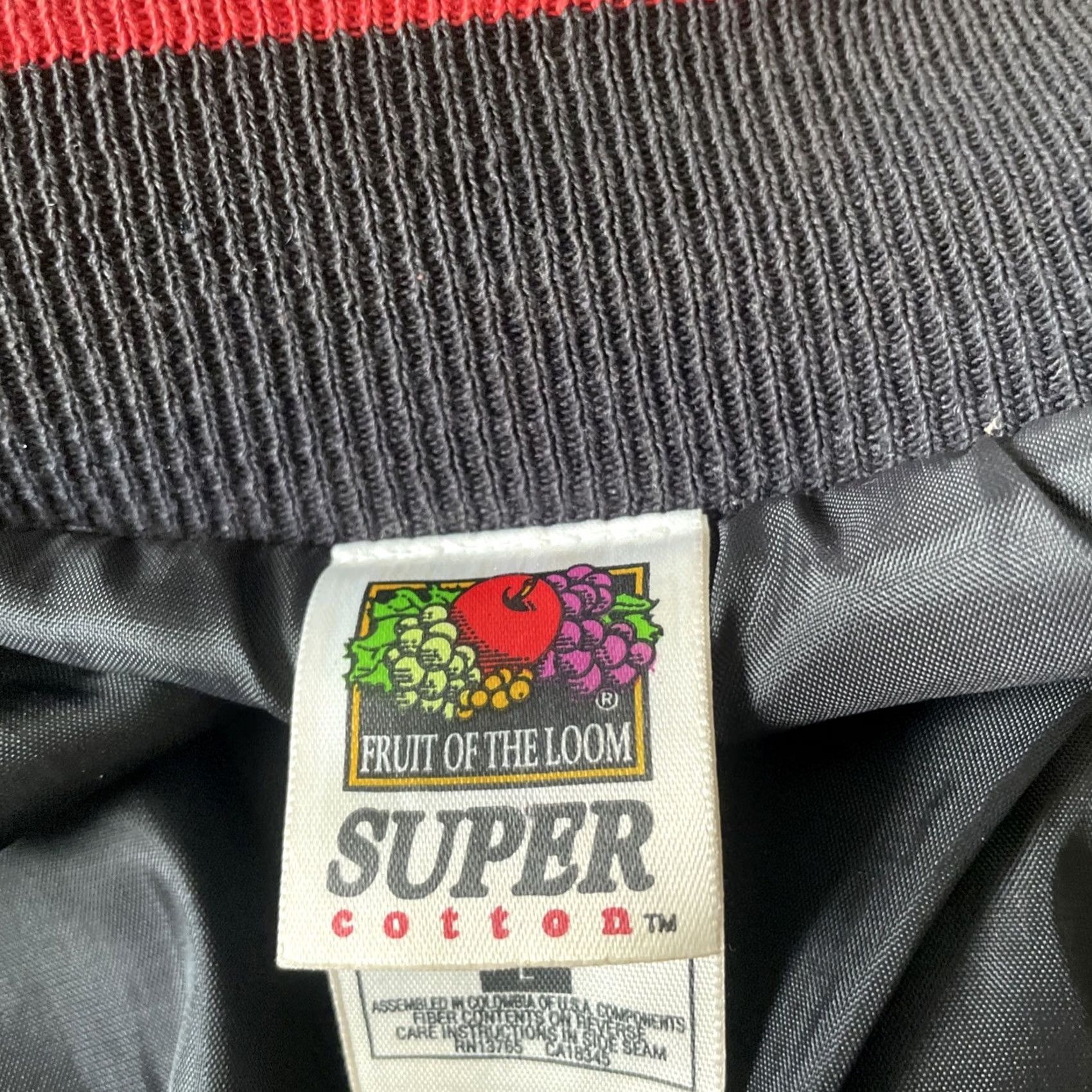 Fruit Of The Loom VINTAGE Fruit of the Loom Varsity Jacket Jacket L Black Red Cotton Retro Mens 90s College Sports Vietnam? Size US L / EU 52-54 / 3 - 4 Thumbnail