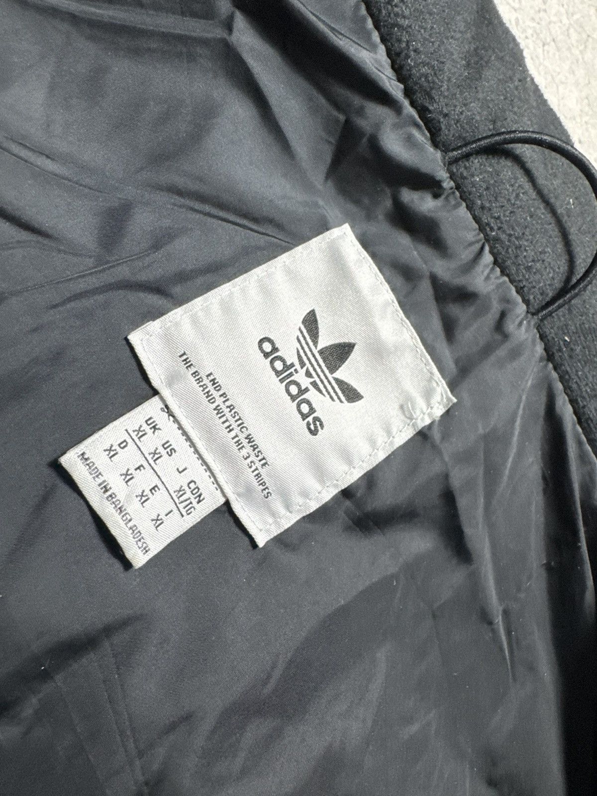 Adidas Adidas Down Puffer Jacket Black Size XL Size US XL / EU 56 / 4 - 7 Thumbnail