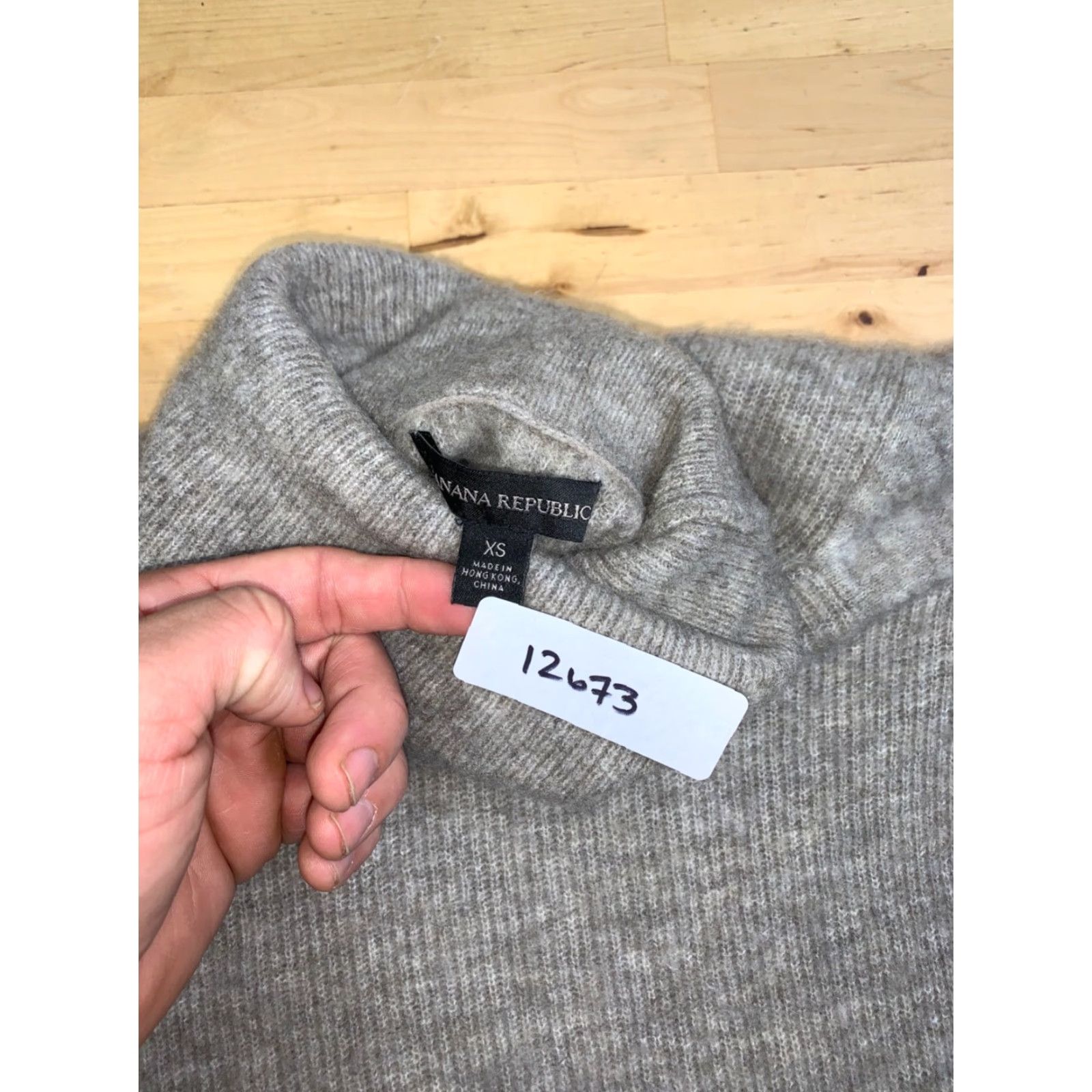 Banana Republic Banana Republic Turtle Neck Sweater Womens XS Wool Blend Casual 12673 Size XS / US 0-2 / IT 36-38 - 2 Thumbnail