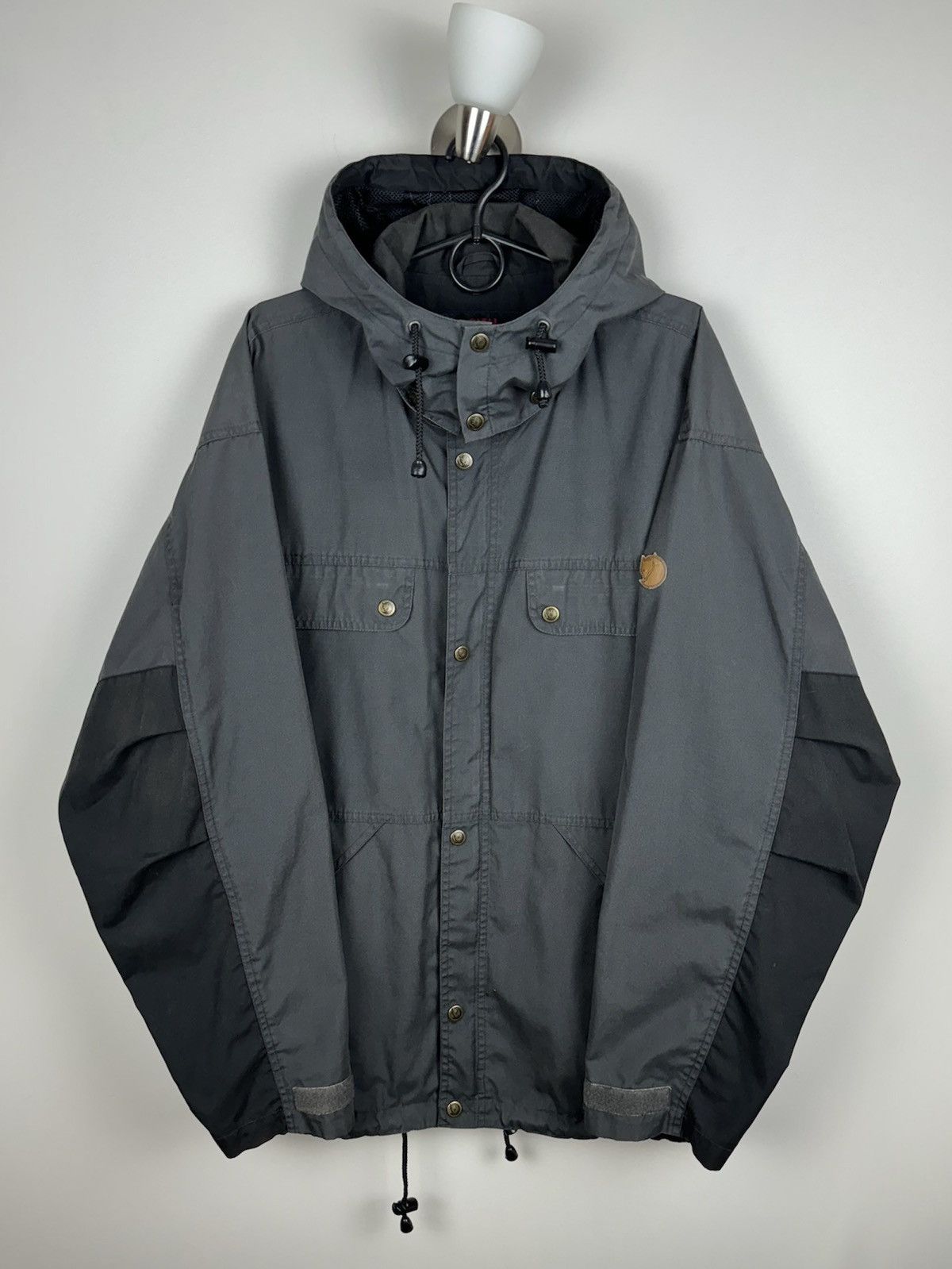 Fjallraven × Vintage Vintage Fjallraven light jacket original outdoors item Size US L / EU 52-54 / 3 - 1 Thumbnail