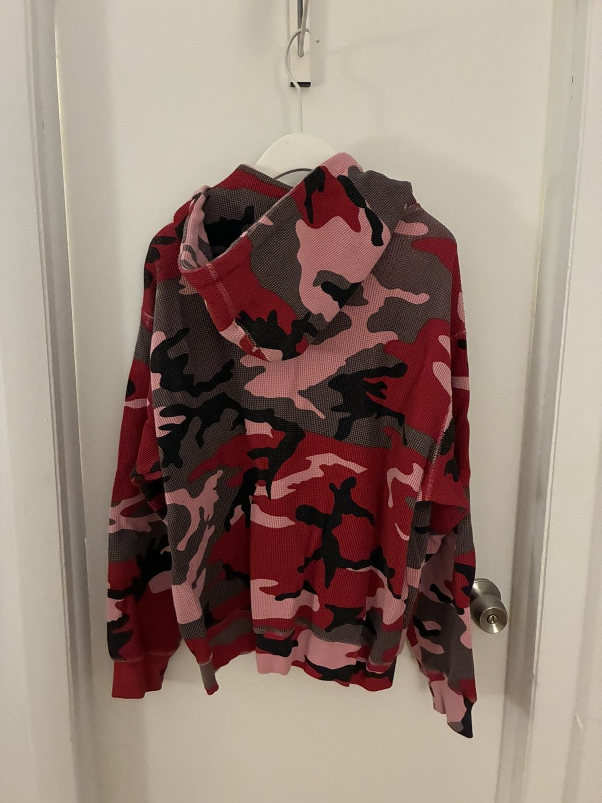 Supreme Supreme ss24 pink/red camo thermal hooded zip up Size US S / EU 44-46 / 1 - 4 Thumbnail