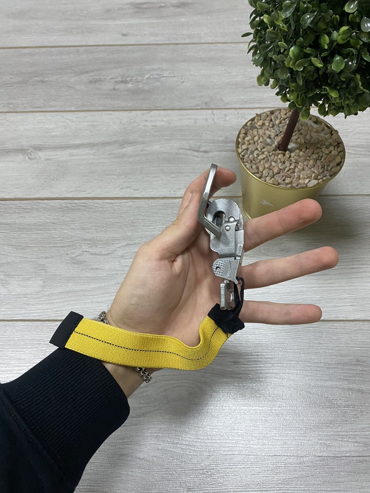Parajumpers Parajumprers Carabine Inspired by Alyx Style key chain Size ONE SIZE - 1 Thumbnail