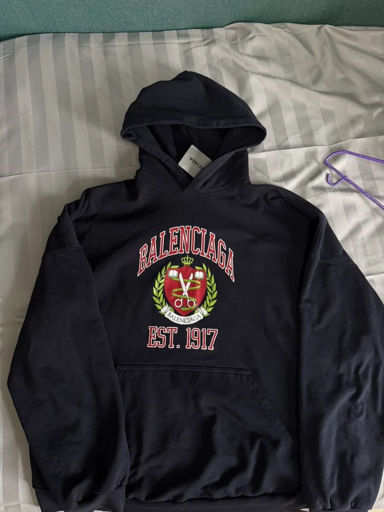 Balenciaga Balenciaga Black Hoodie EST.1917 Size US S / EU 44-46 / 1 - 1 Thumbnail