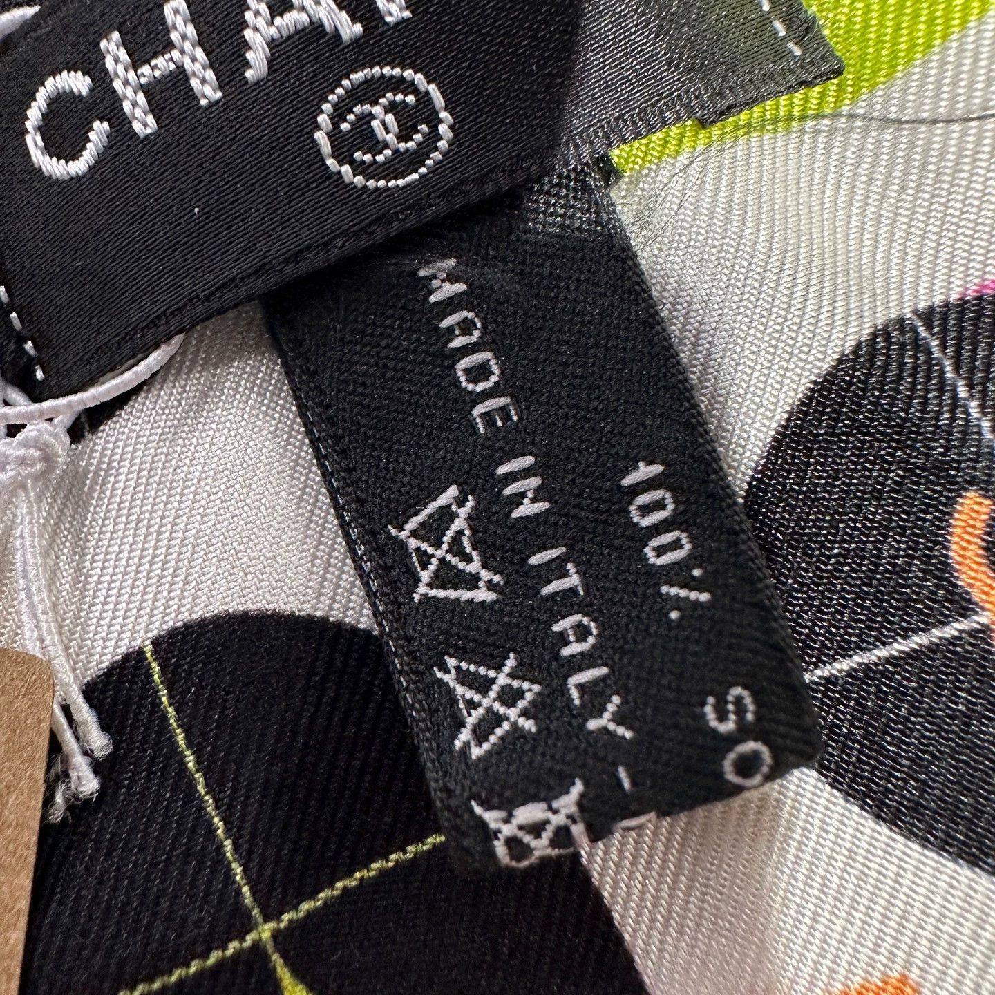 Chanel Chanel Logo Printed Silk Scarf may130 Size ONE SIZE - 4 Thumbnail