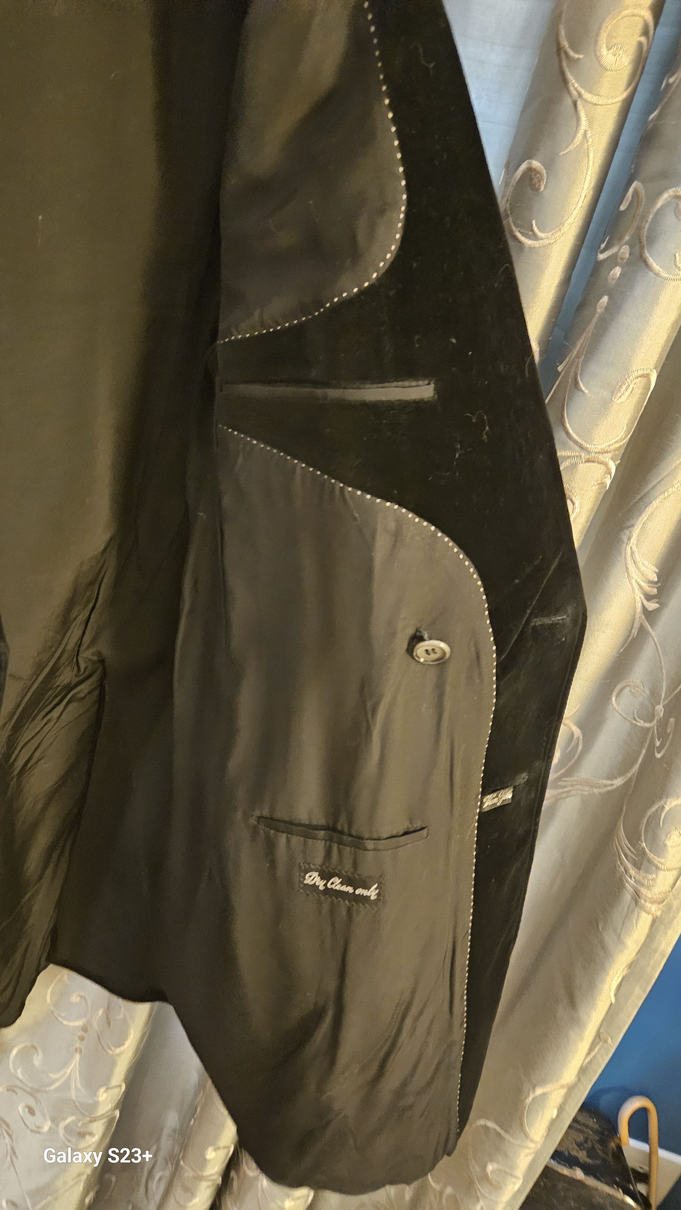 Van Gils Black Velvet Coat- by VAN GILS- Men's/sz. 36-38 (US) Size US M / EU 48-50 / 2 - 9 Thumbnail