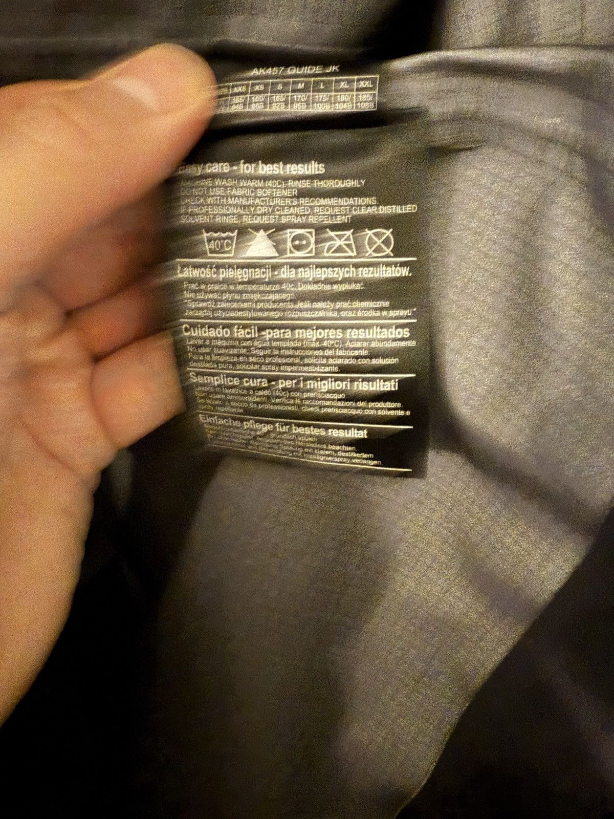 Burton Burton AK457 Japan Guide Gore-Tex Pro Jacket Black 2014 Size US L / EU 52-54 / 3 - 13 Thumbnail