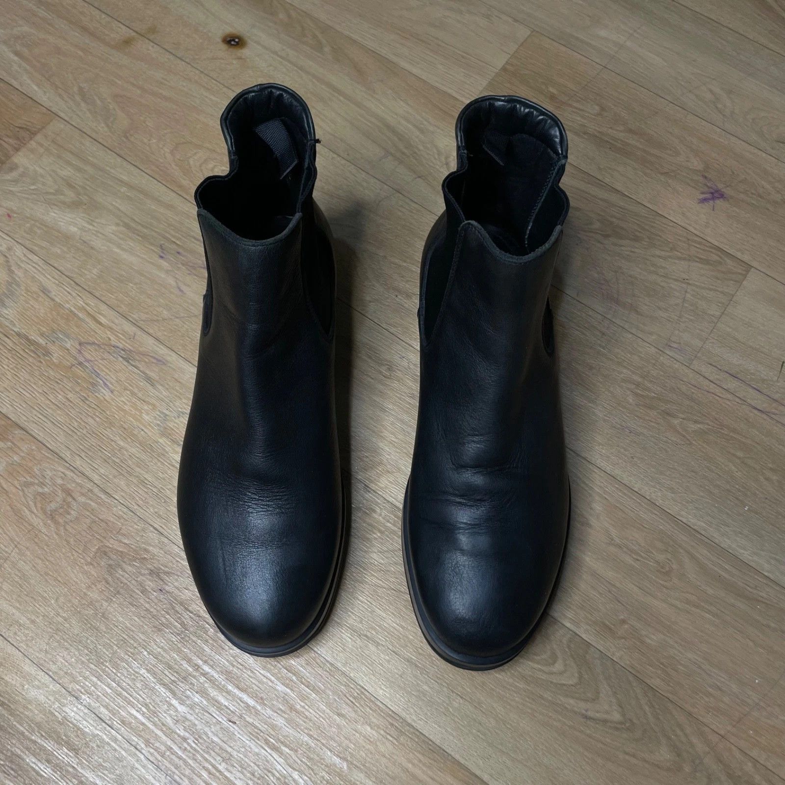 Prada Prada Men’s Black Leather Chelsea Ankle Boots Slip-On Size US 9.5 / EU 42-43 - 7 Thumbnail