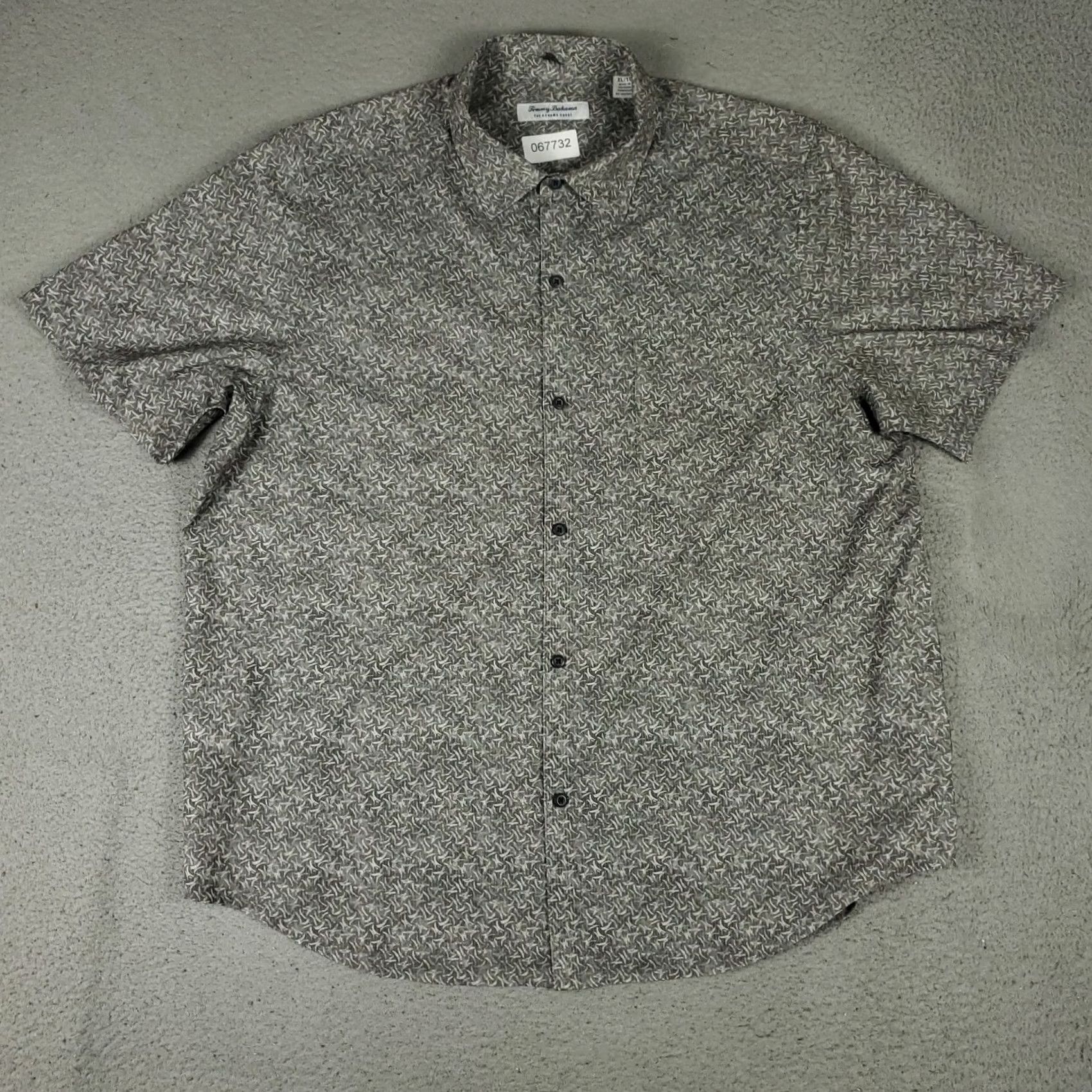 Tommy Bahama Tommy Bahama Shirt Mens XL Gray Polyester Hawaiian Button Up Short Sleeve Shirt Size US XL / EU 56 / 4 - 2 Thumbnail