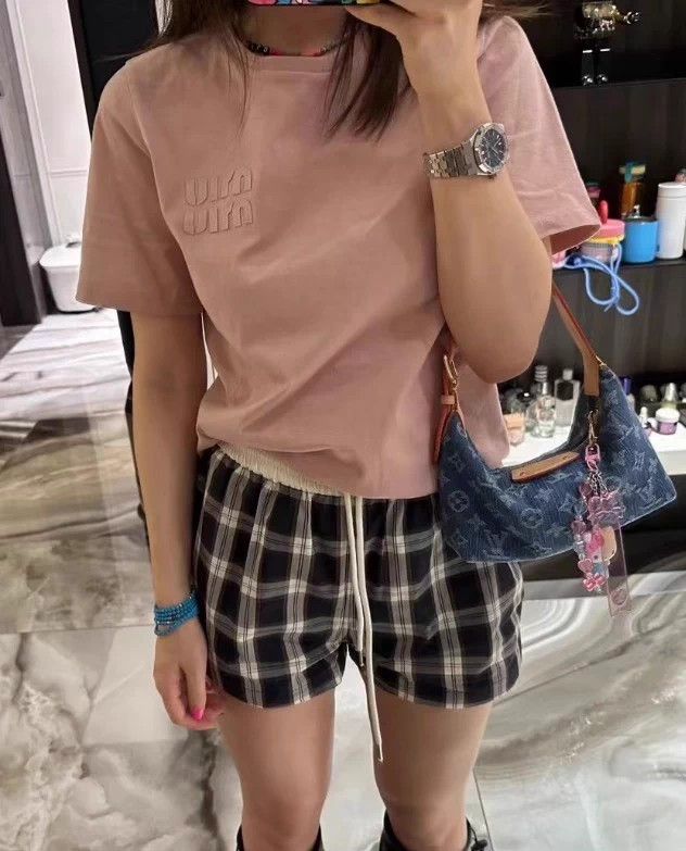 Miu Miu Miu Miu Pink Distressed Embroidered Logo Dirty SS L Size L / US 10 / IT 46 - 4 Thumbnail