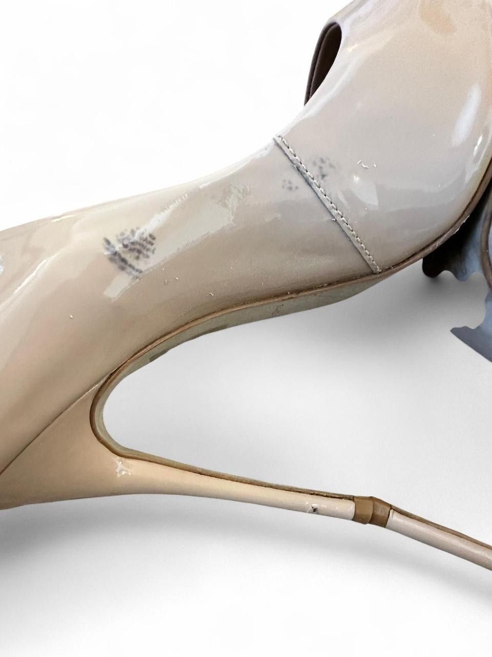 Saks Fifth Avenue Saks Fifth Avenue Nude Tan Patent Leather Heels – Size 8 Size US 8 / IT 38 - 6 Thumbnail